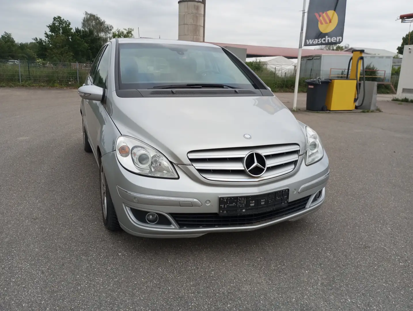 Mercedes-Benz B 200 CDI Silber - 2