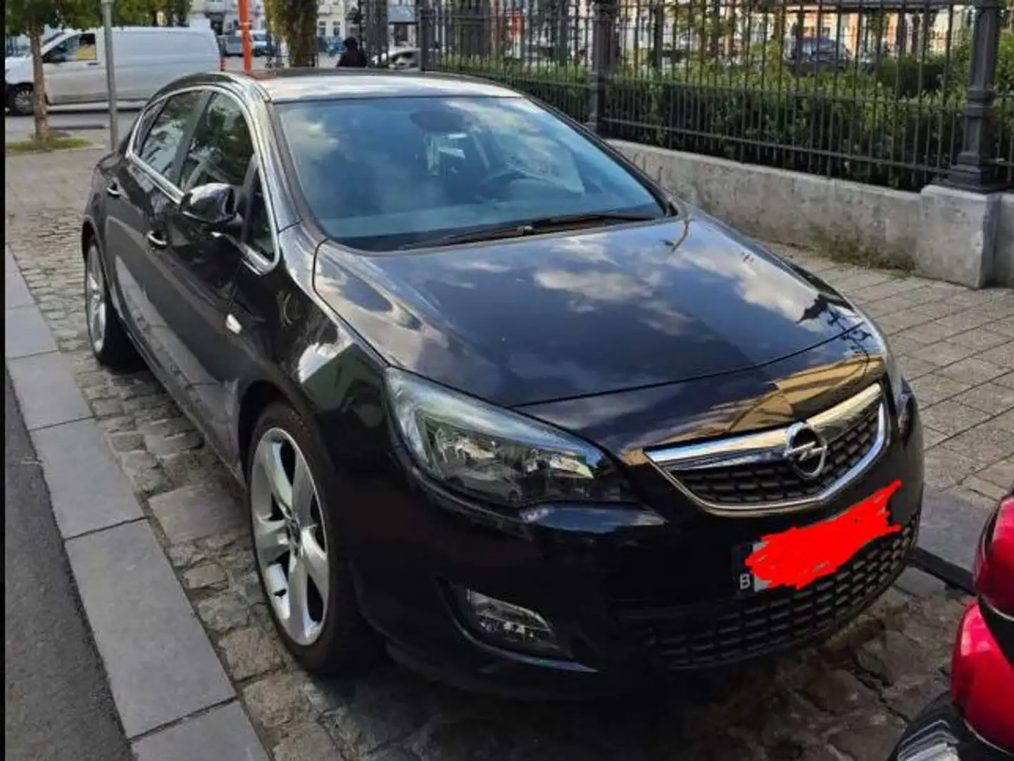 Opel Astra Astra 1.7 CDTi ECOTEC Sport DPF Zwart - 1
