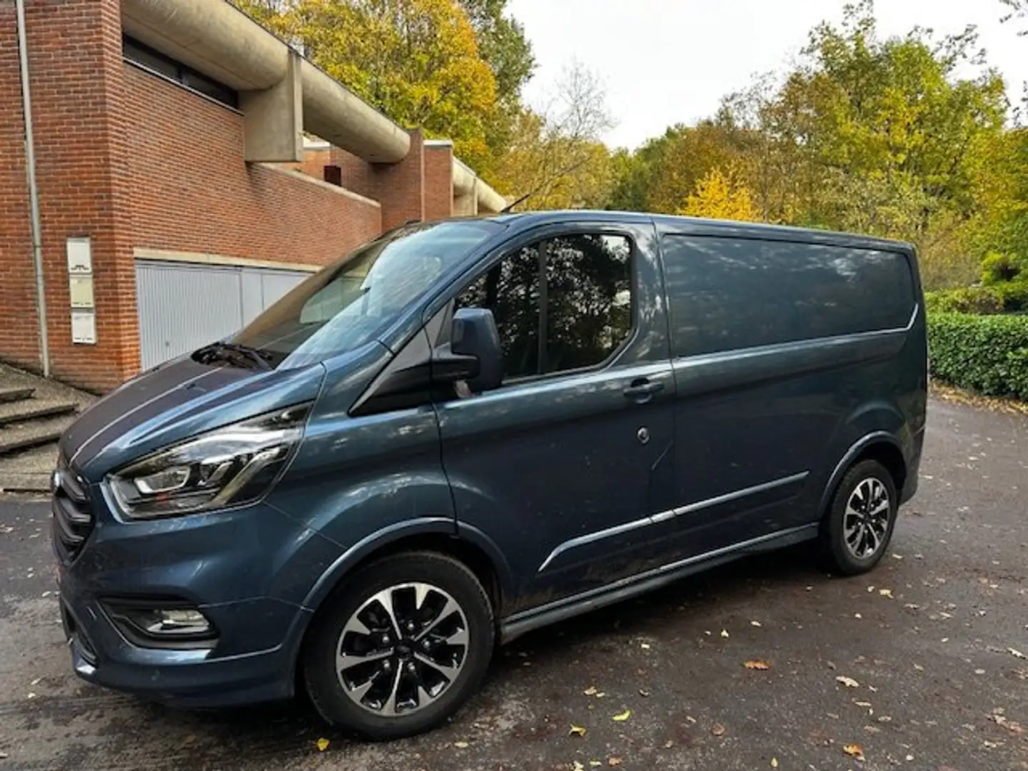Ford Transit Custom 2.0 TDCi L1H1 Sport Multi S/S (EU6.2) Bleu - 2