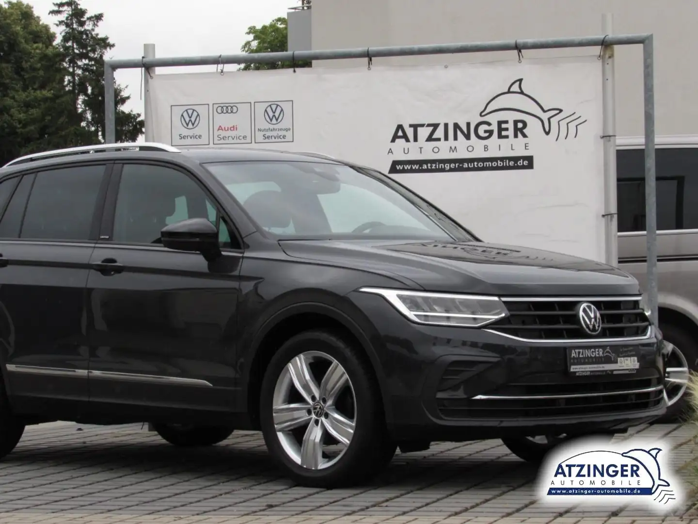 Volkswagen Tiguan 2.0 TDI DSG ACC United Klima Navi Einparkhilfe Grau - 1