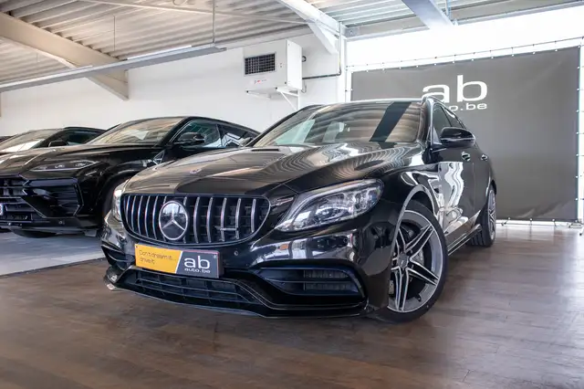 Mercedes-Benz C 63 AMG LICHTE VRACHT, PANO, AMG SPORTUITLAAT, CARPLAY, DODE HOEK