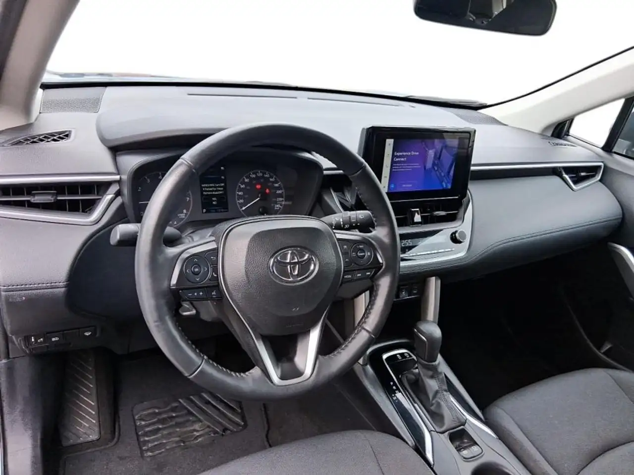 Toyota Corolla Cross снимка Toyota Corolla Cross
