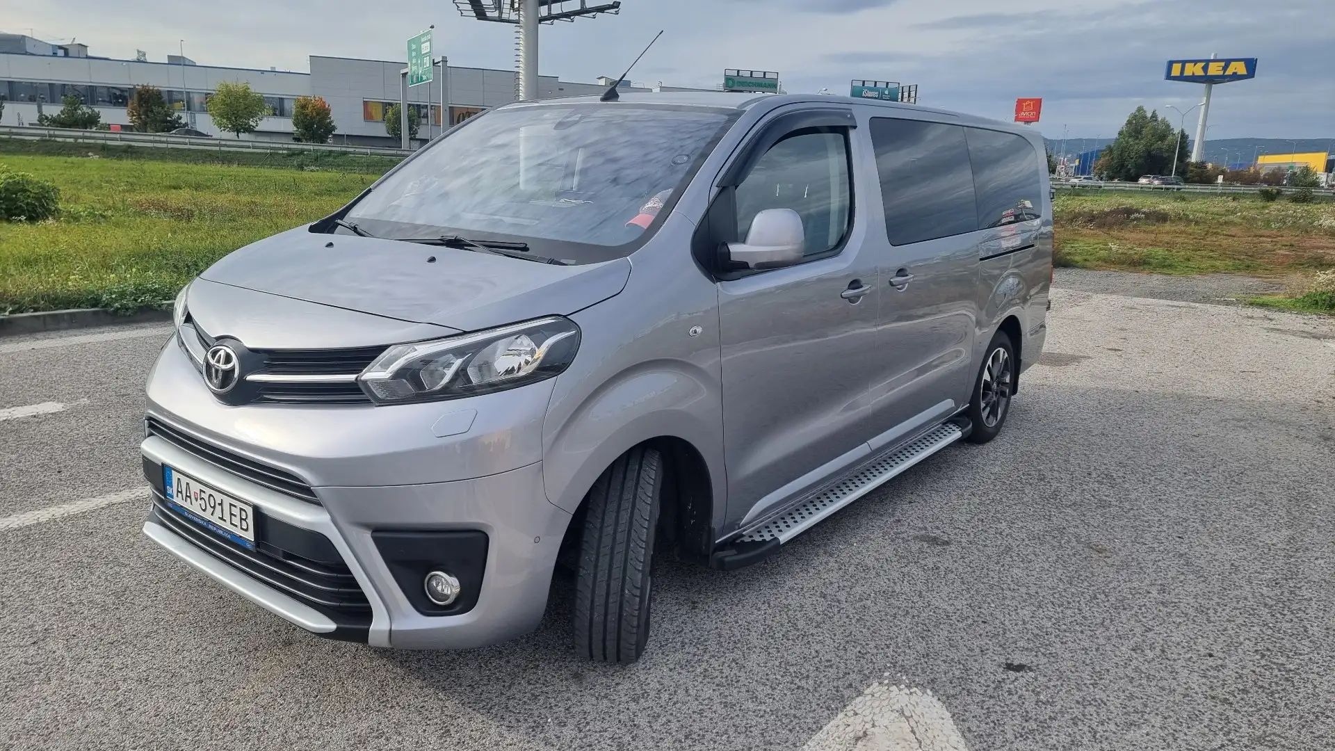 Toyota Proace 2,0-l-D-4D L2 (8-Si.) Autm. Verso Shuttle Comfort - 1