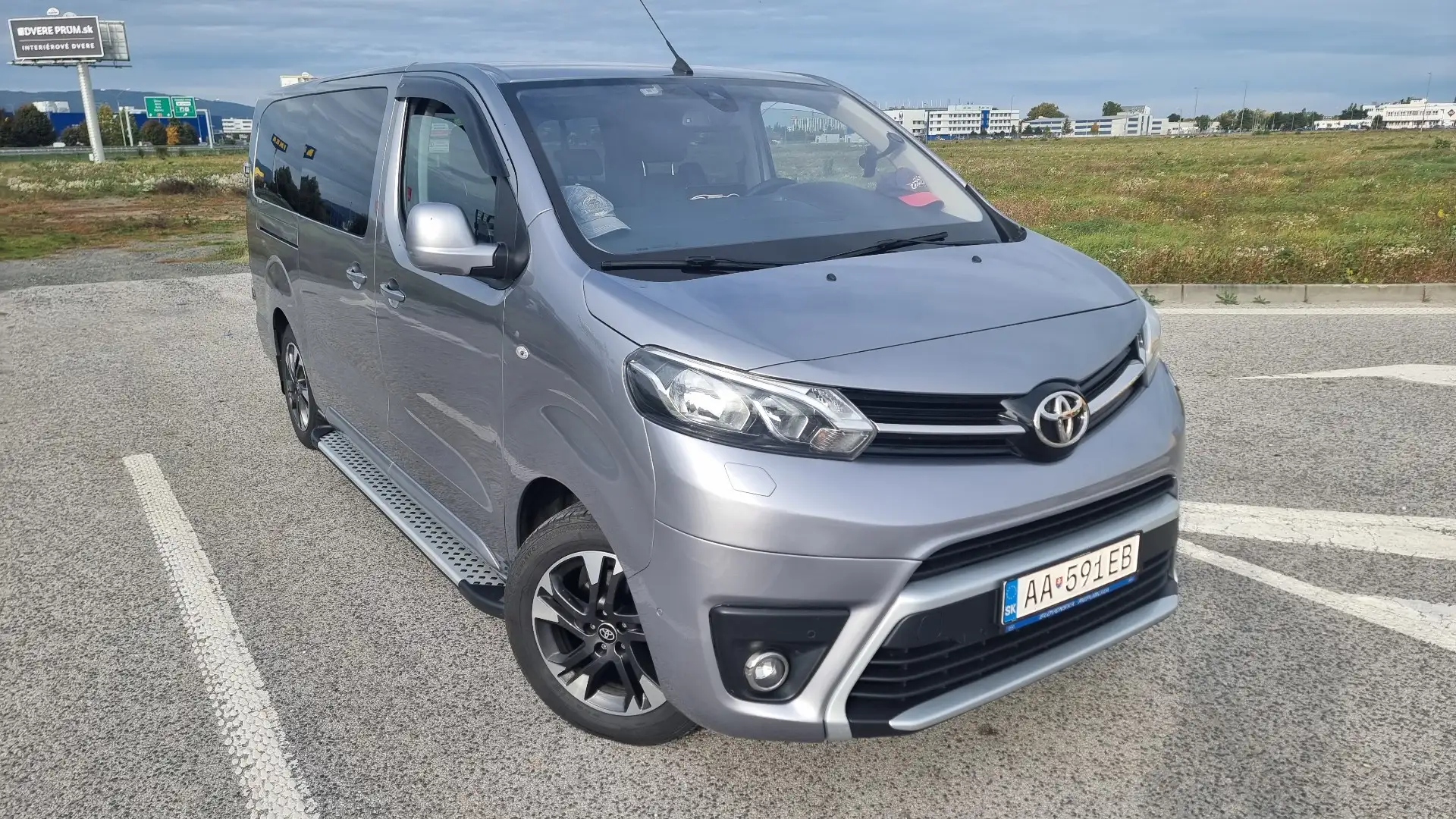 Toyota Proace 2,0-l-D-4D L2 (8-Si.) Autm. Verso Shuttle Comfort - 2