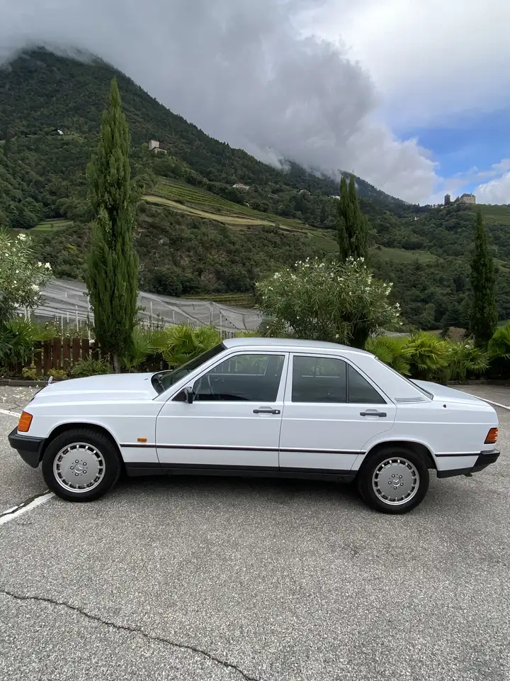 Mercedes-Benz 190 2.0 E 122 CV. Klima, foto 3