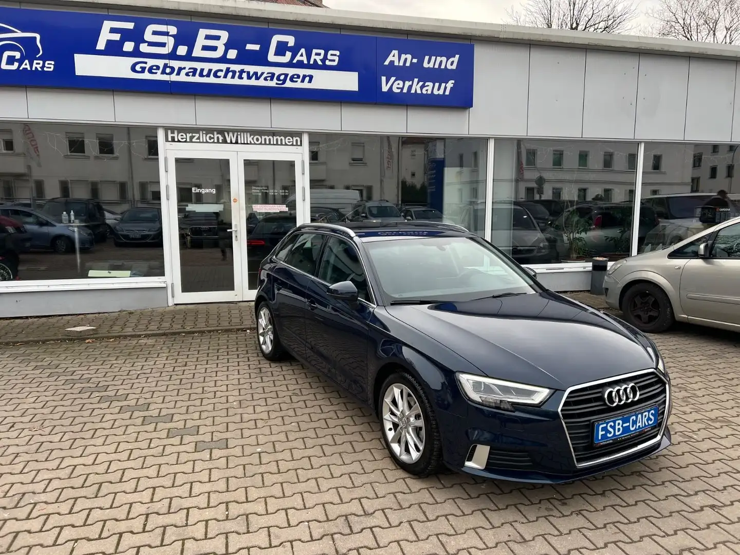 Audi A3 Sportback sport Blau - 1