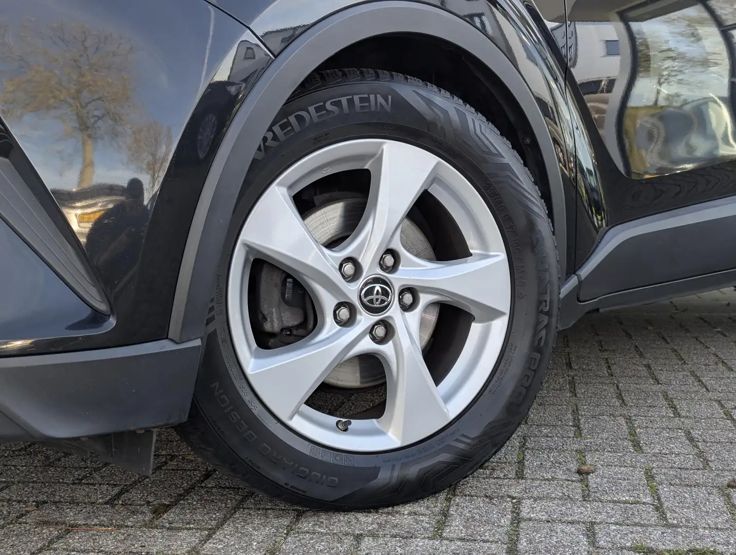 Toyota C-HR 1.8 Hybrid Active | All-season | Navi | Adaptieve Noir - 2