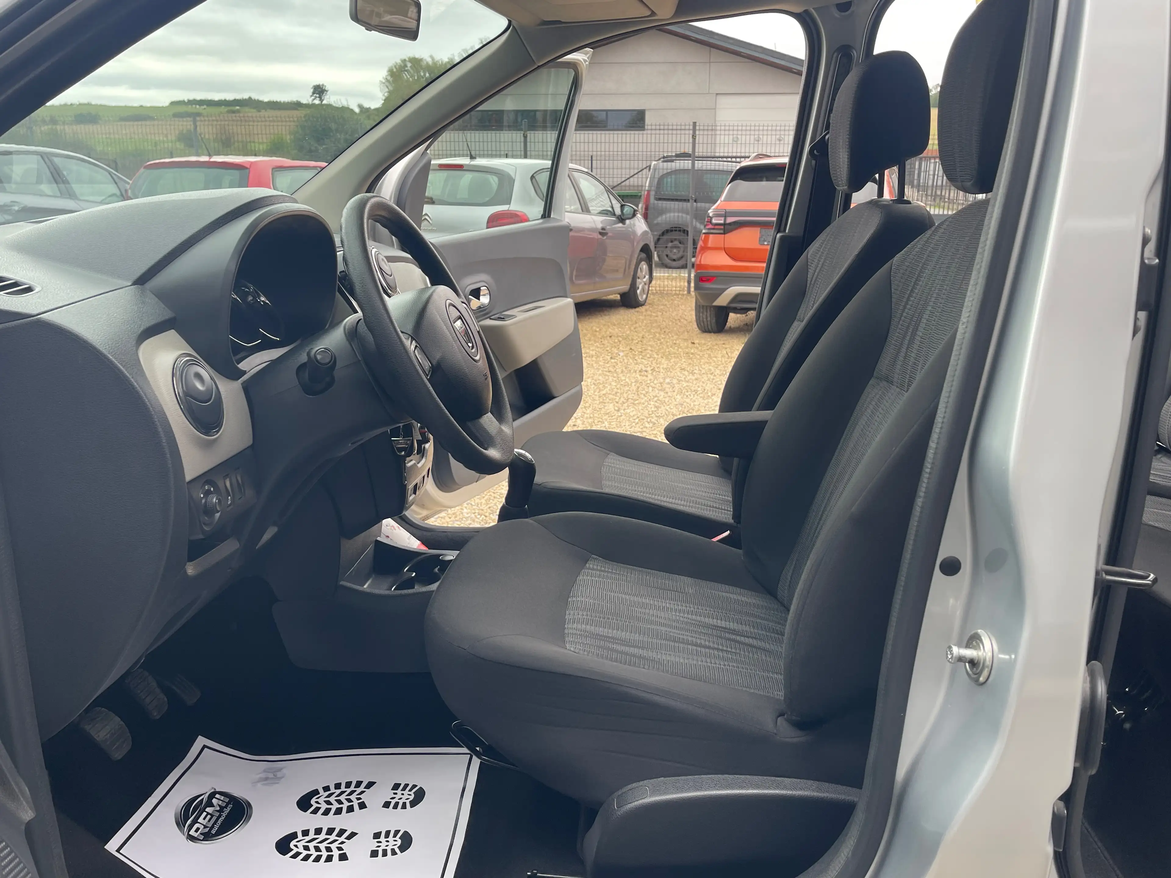 Dacia Dokker 1.5 dCi*CLIM*GARANTIE 1AN*1ER MAIN — photo 11