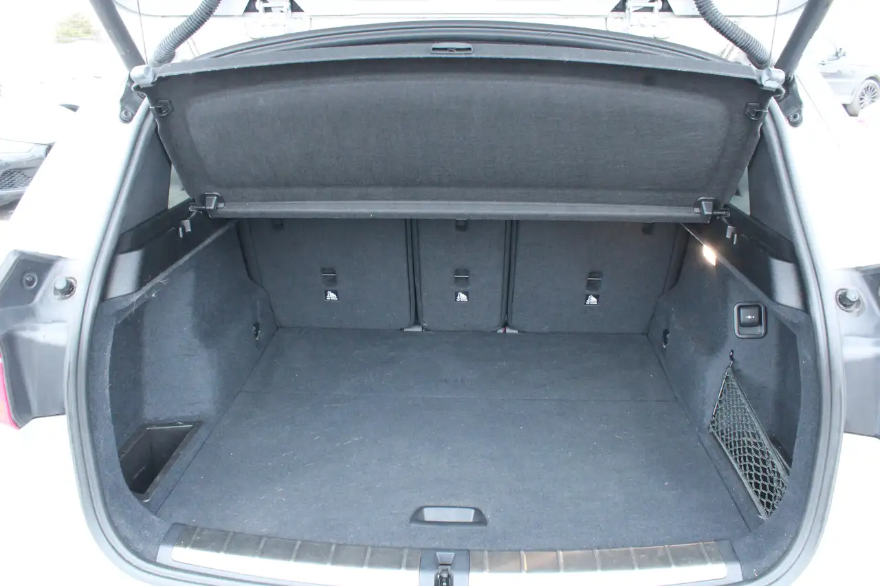 BMW X1 снимка BMW X1