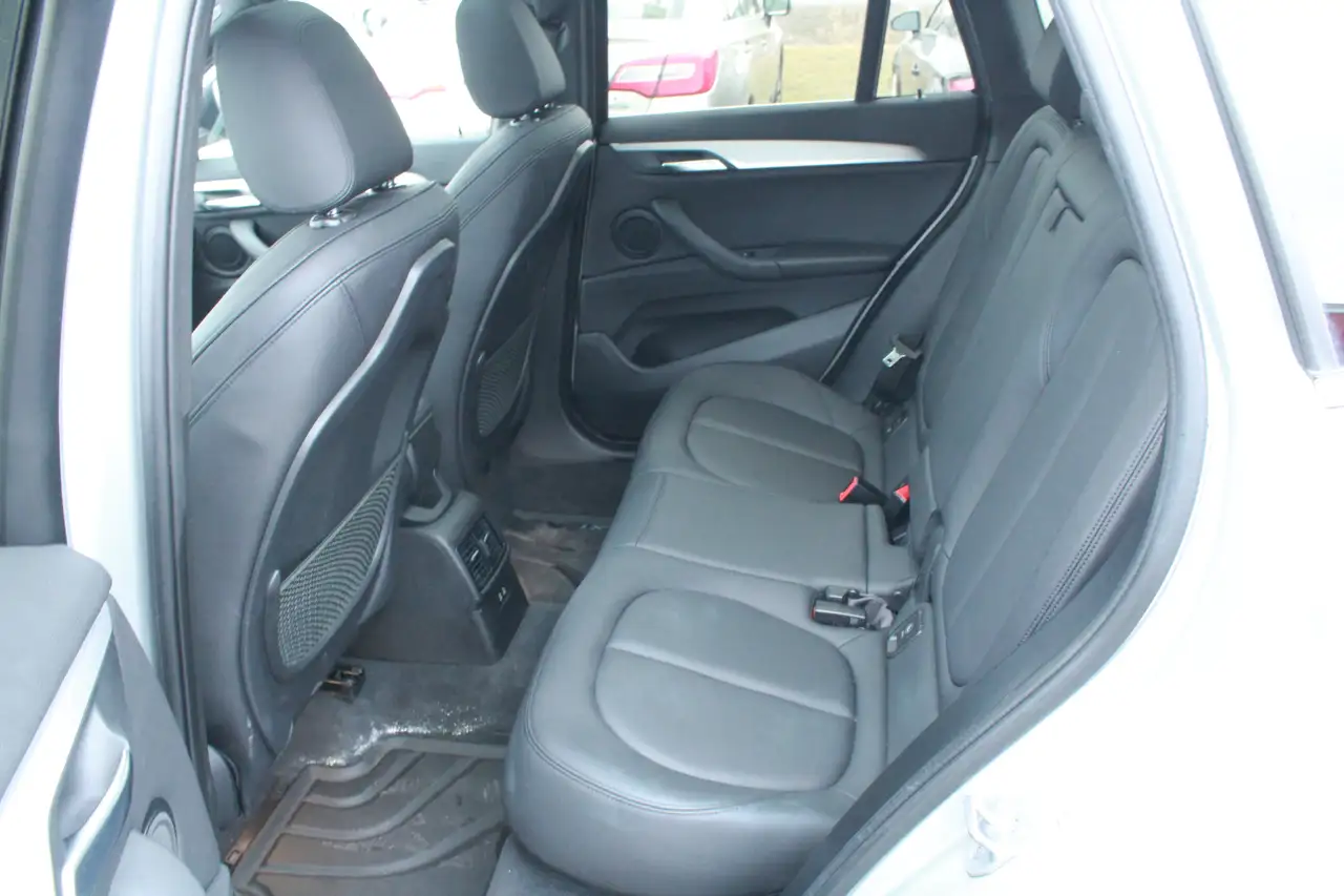 BMW X1 снимка BMW X1