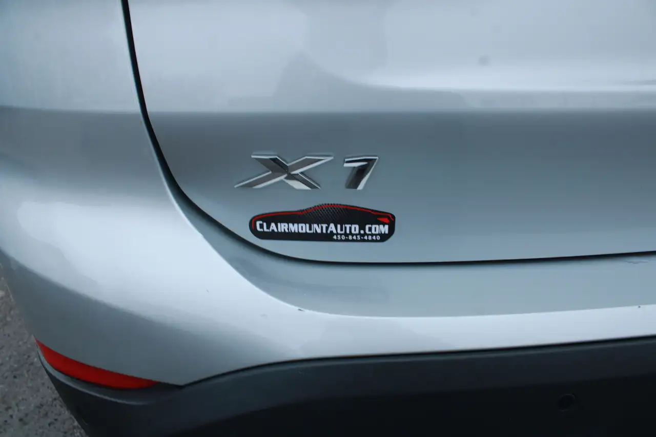 BMW X1 снимка BMW X1