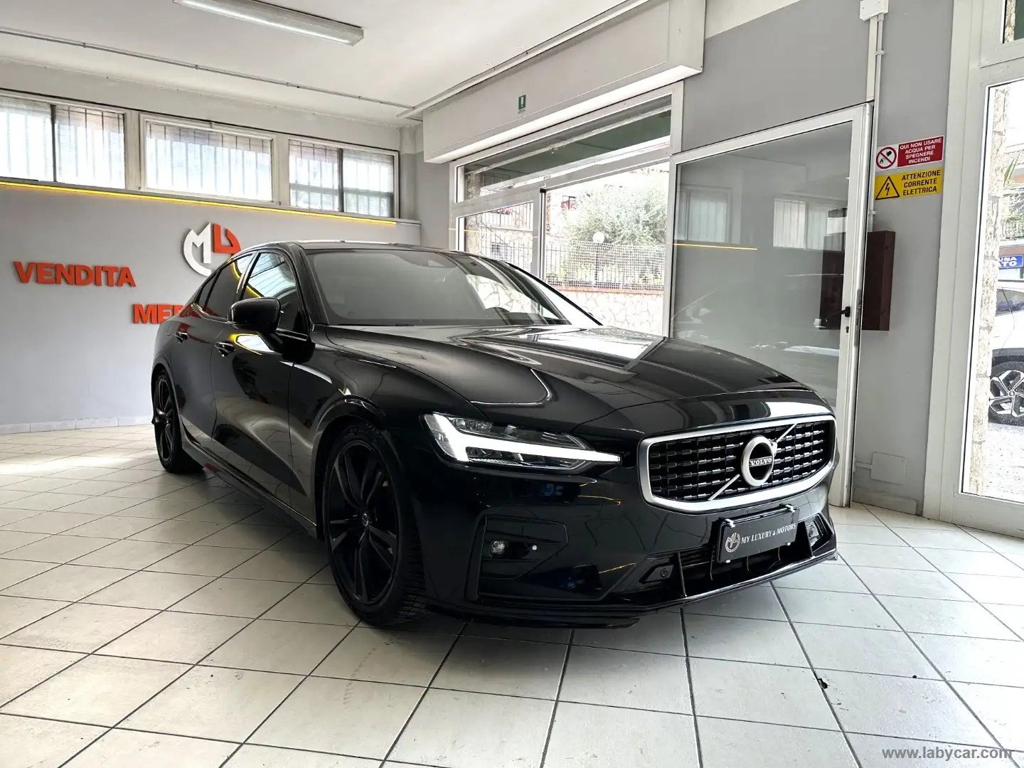 Volvo S60 T5 Geartronic R-design UNIPRO*CERT*GARANT Negro - 1