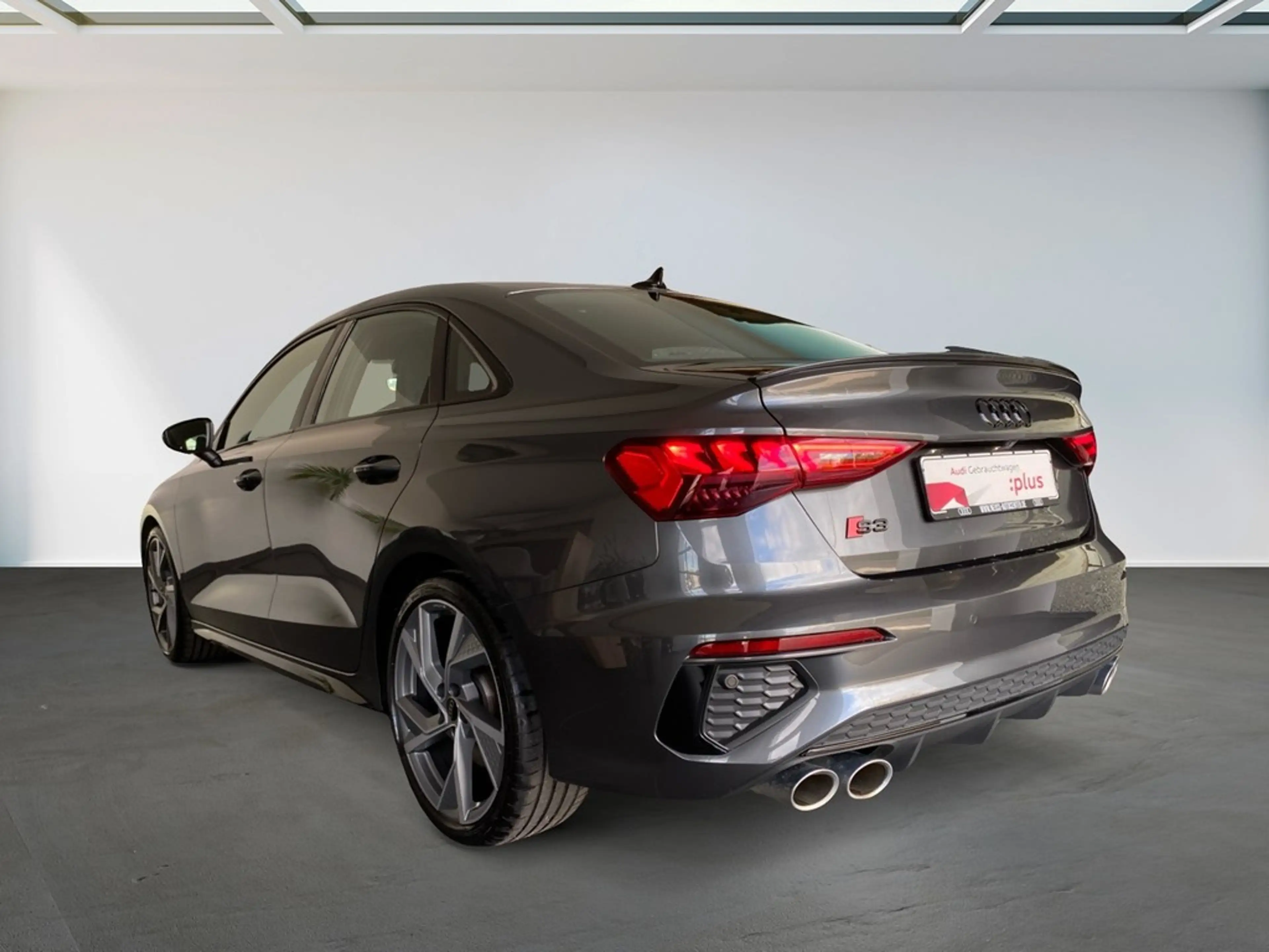 Audi S3 Limousine 2.0 TFSI quattro ACC+RFK+BLACK+19"+ — photo 14