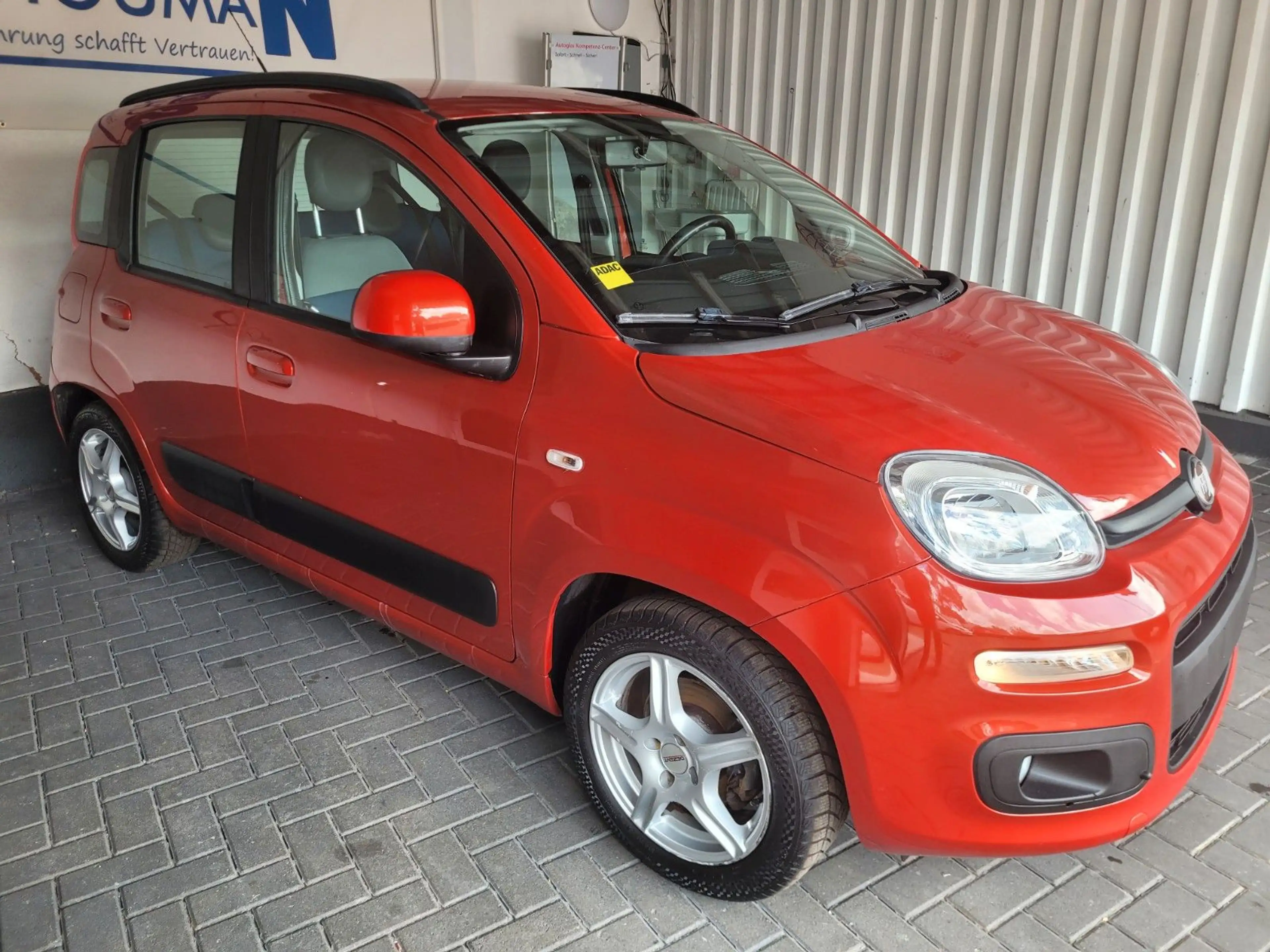 Fiat Panda New Panda  LOUNGE*NUR 56TKM*TÜV NEU — photo 2