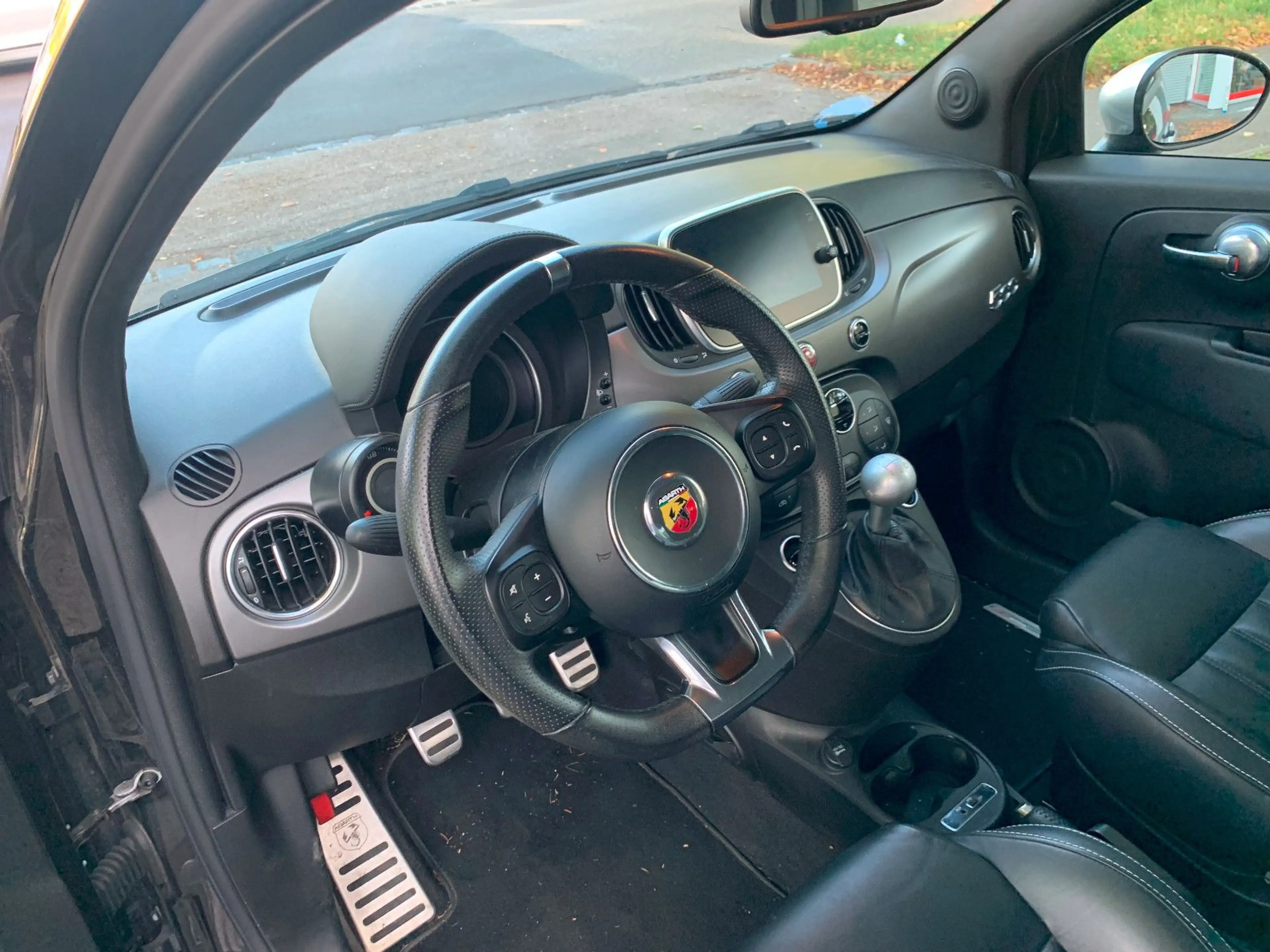 Abarth 595 Turismo 1.4 T-Jet*Leder*scheckheft* — photo 7