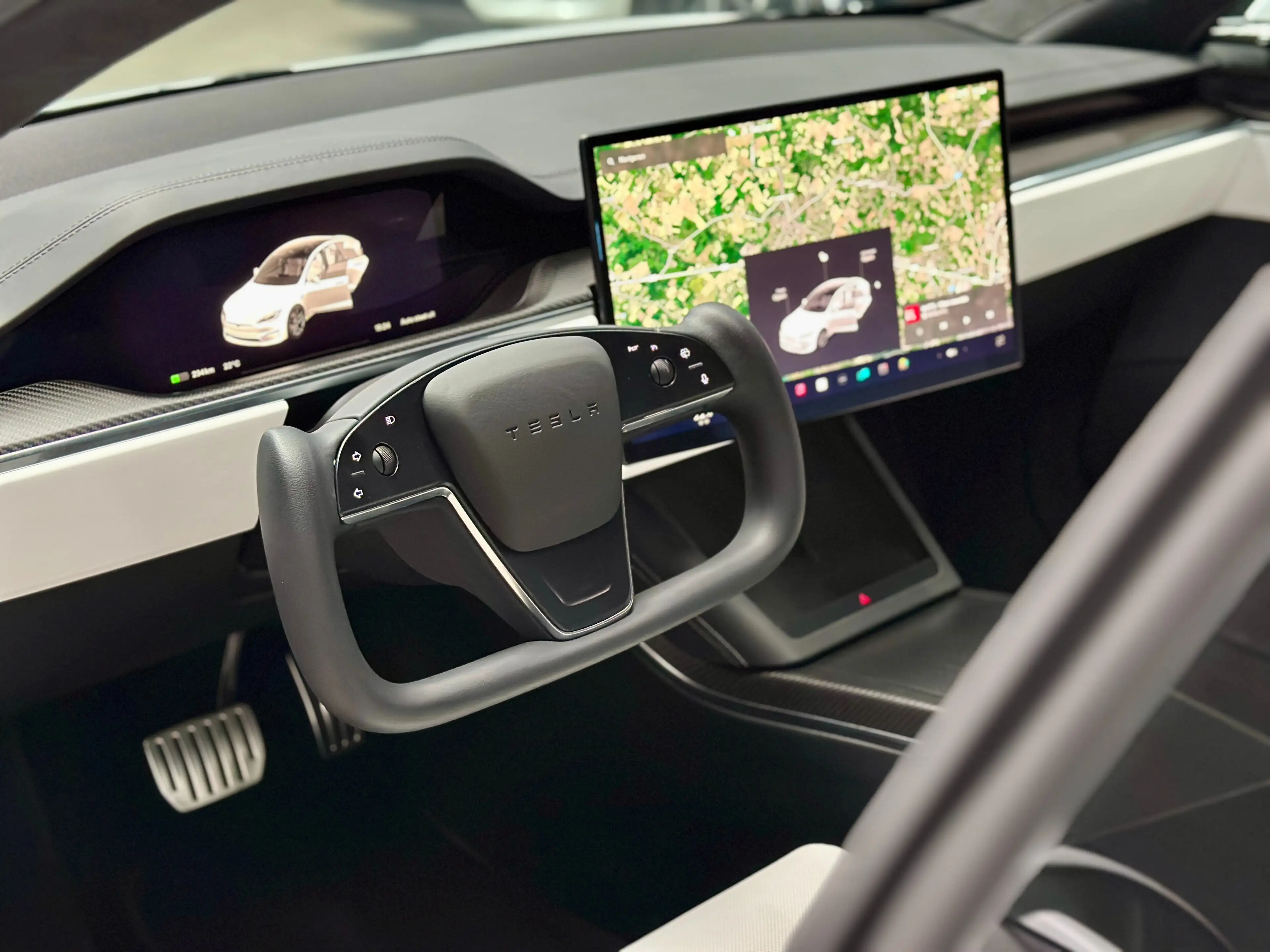Tesla Model S PLAID - FULL SELF DRIVE - FRONT PPF - LOW KM — photo 12