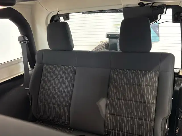 Jeep Wrangler view 11