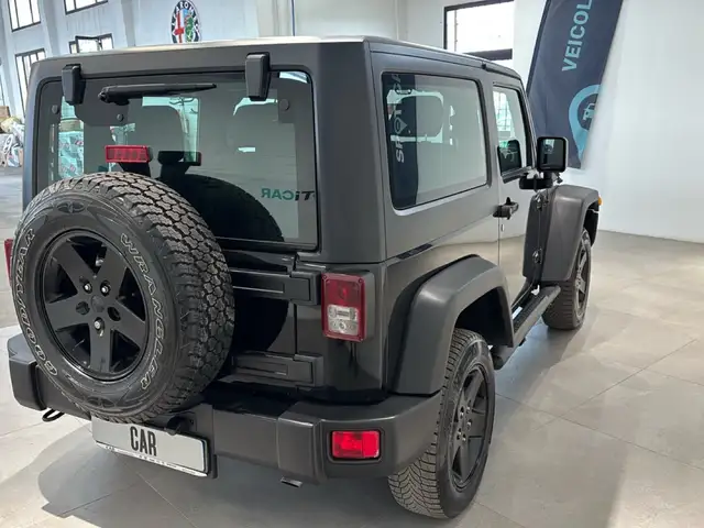 Jeep Wrangler view 4