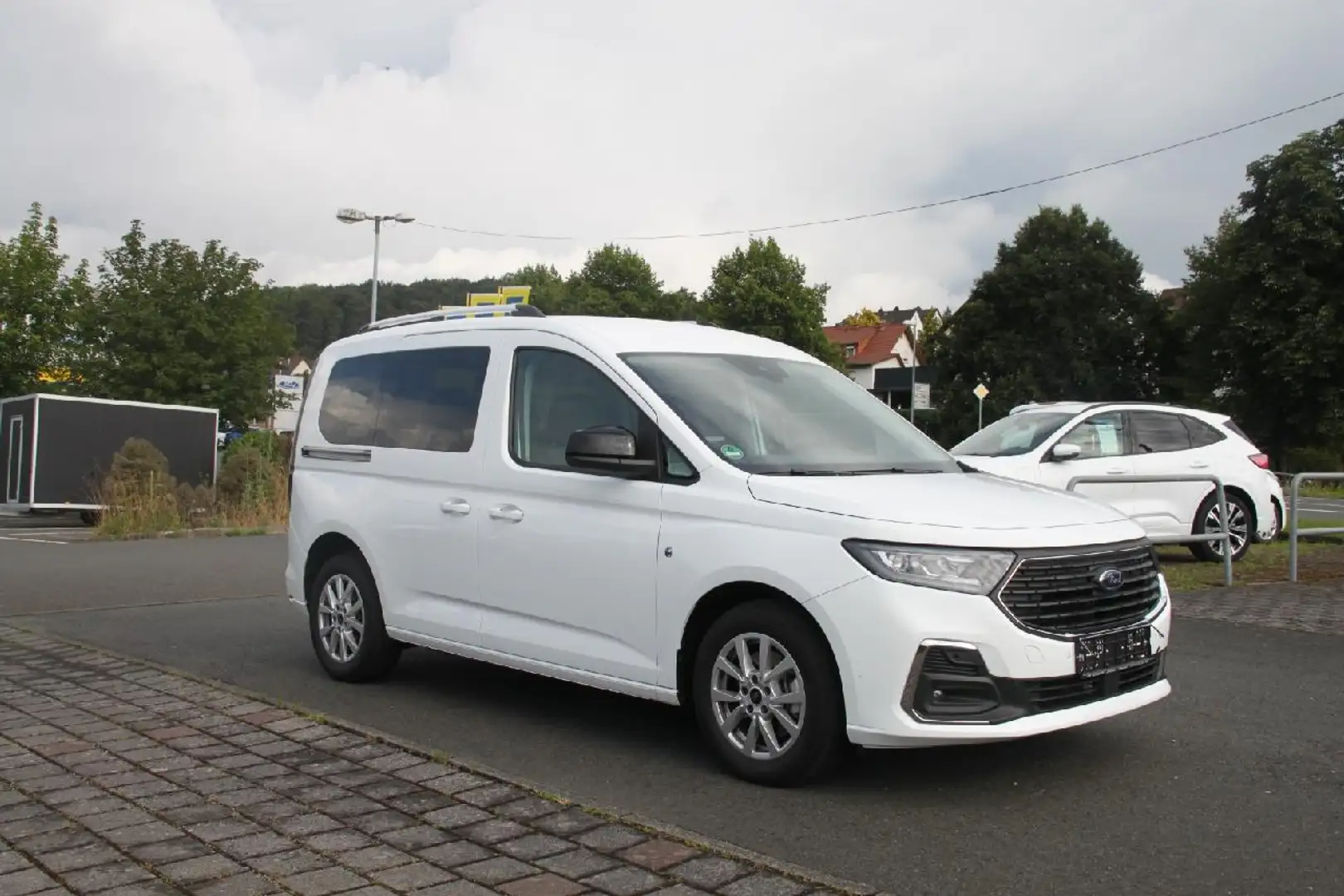 Ford Tourneo Connect Titanium+DAB+KLIMA+LMF+SHZ+BT+NAVI Weiß - 2