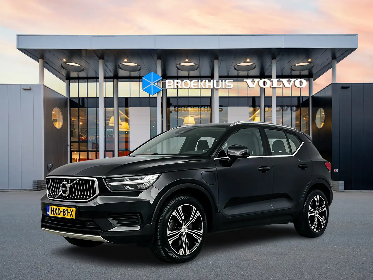 Volvo XC40 T4 Recharge Inscription Expression | 19" | Trekhaa Zwart - 1