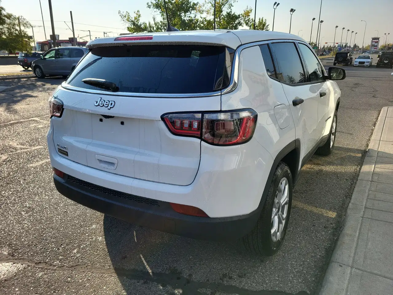 Jeep Compass снимка Jeep Compass