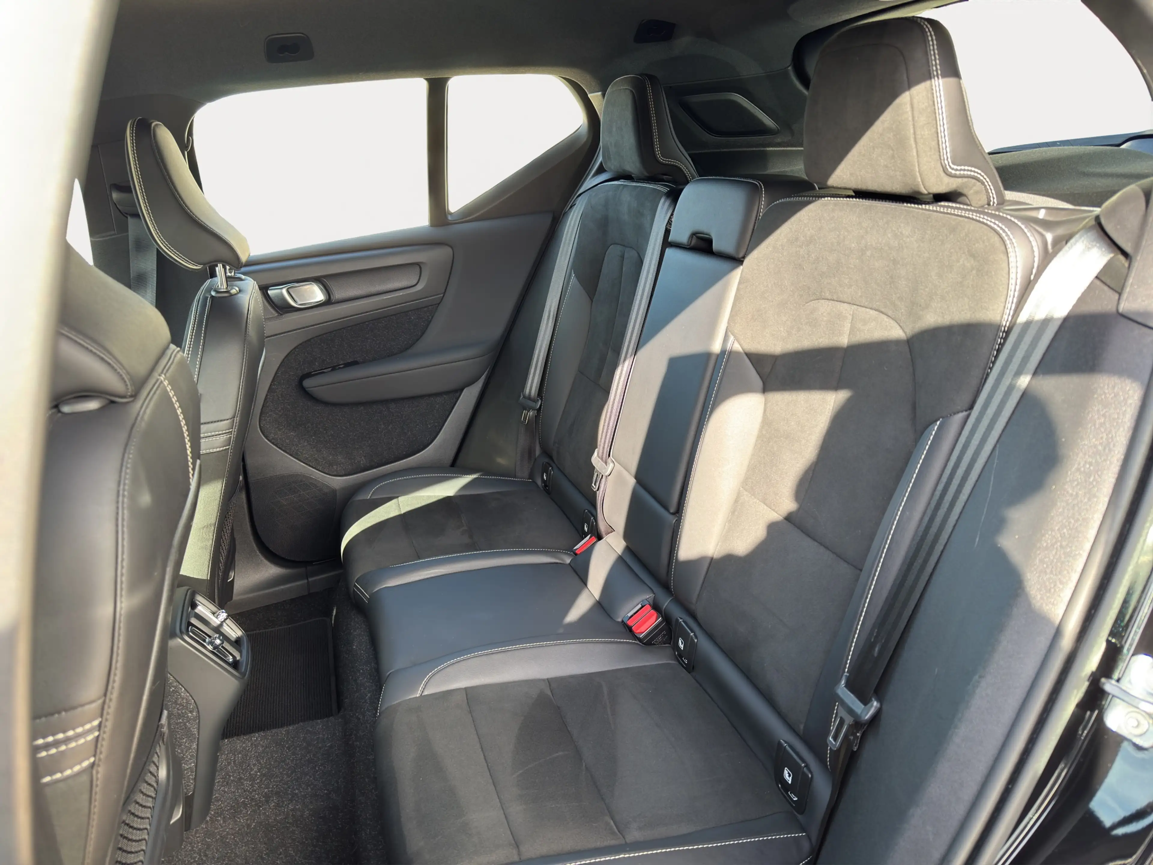 Volvo XC40 T3 R-Design | Achteruitrijcamera | Apple Carplay/A — photo 9