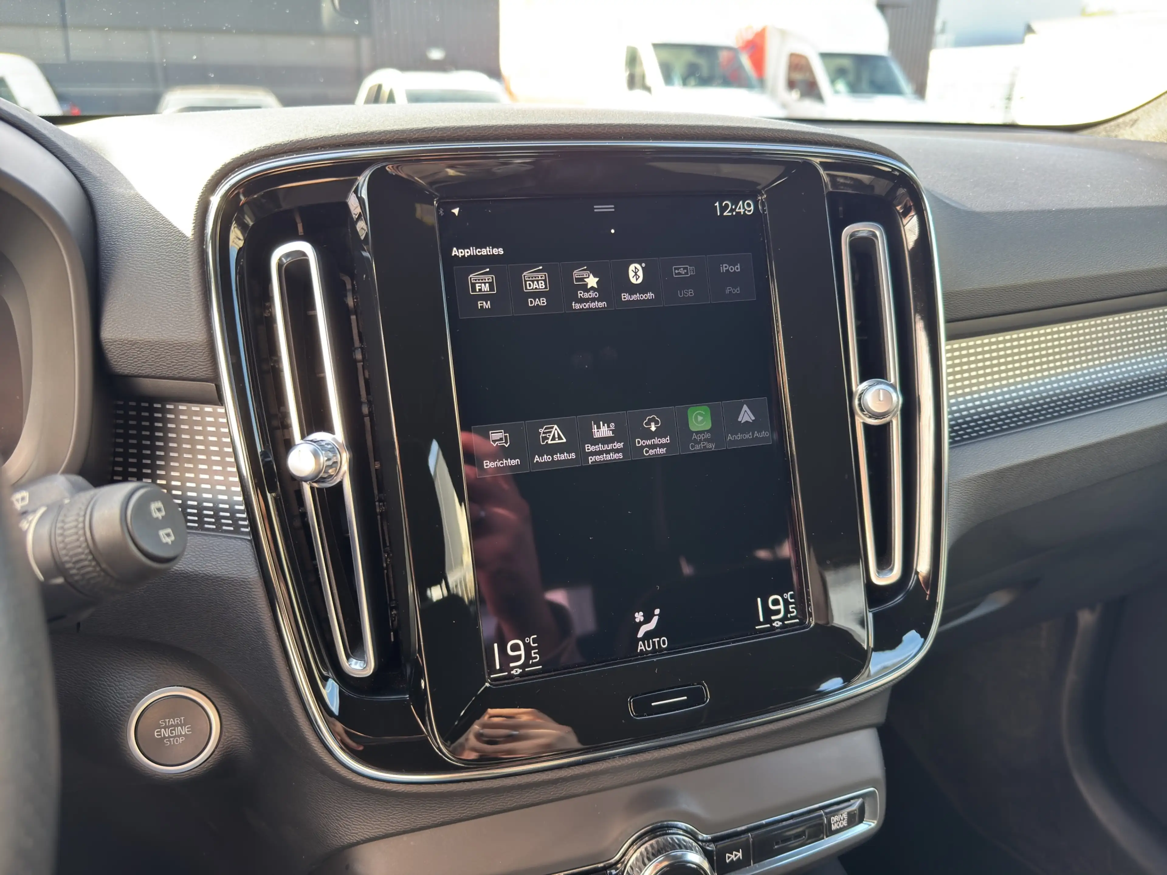 Volvo XC40 T3 R-Design | Achteruitrijcamera | Apple Carplay/A — photo 30