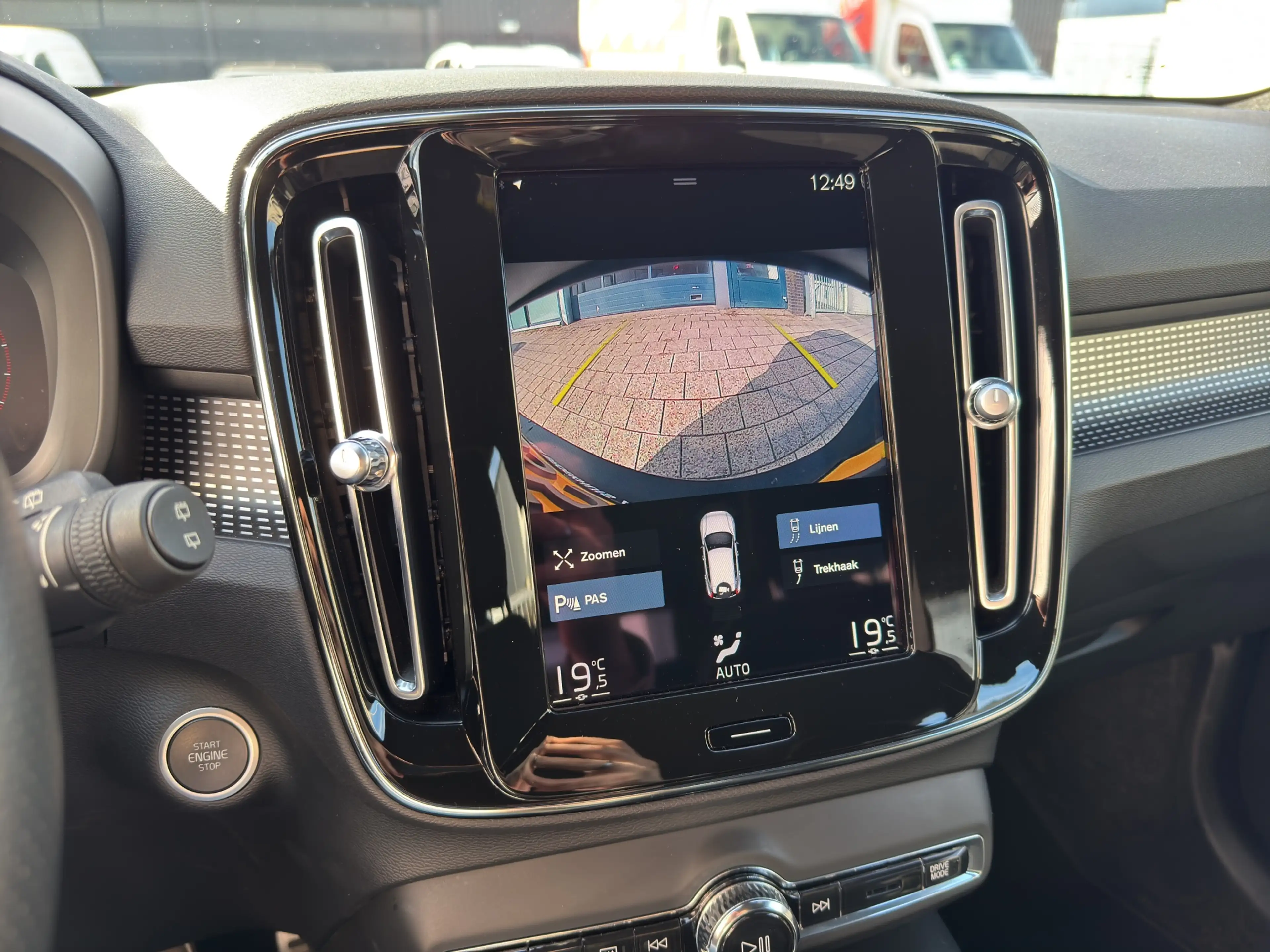 Volvo XC40 T3 R-Design | Achteruitrijcamera | Apple Carplay/A — photo 29
