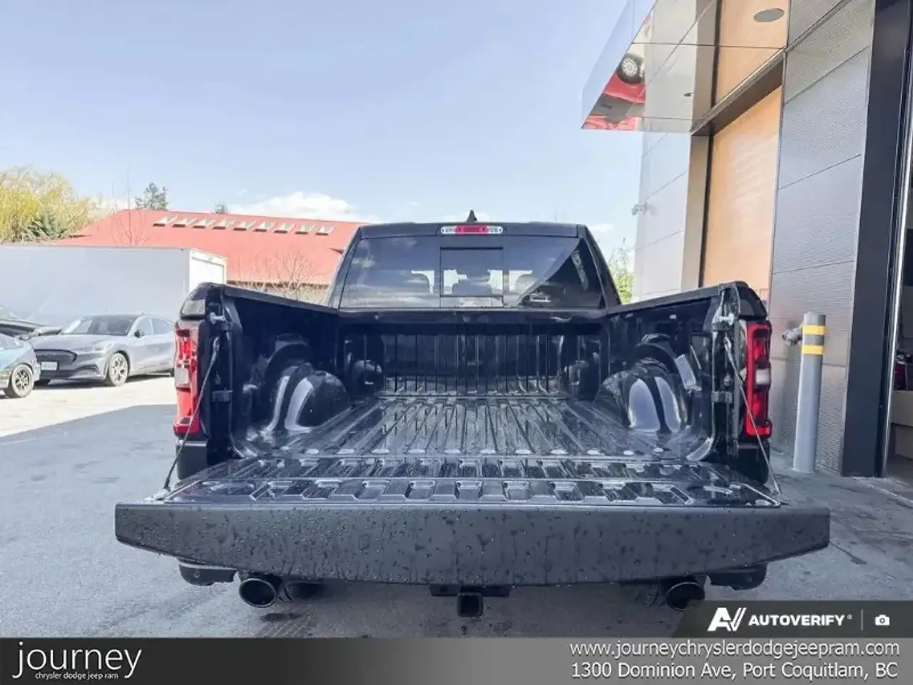 RAM 1500 снимка RAM 1500