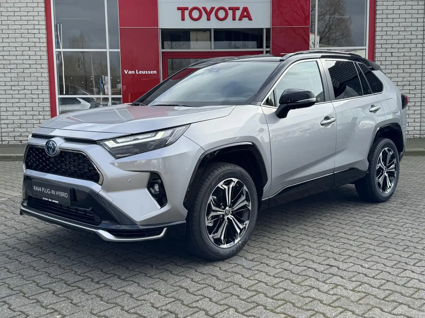 Toyota RAV 4 2.5 PLUG-IN HYBRID 300 AWD LIMITED EDITION NIEUW & Grijs - 1