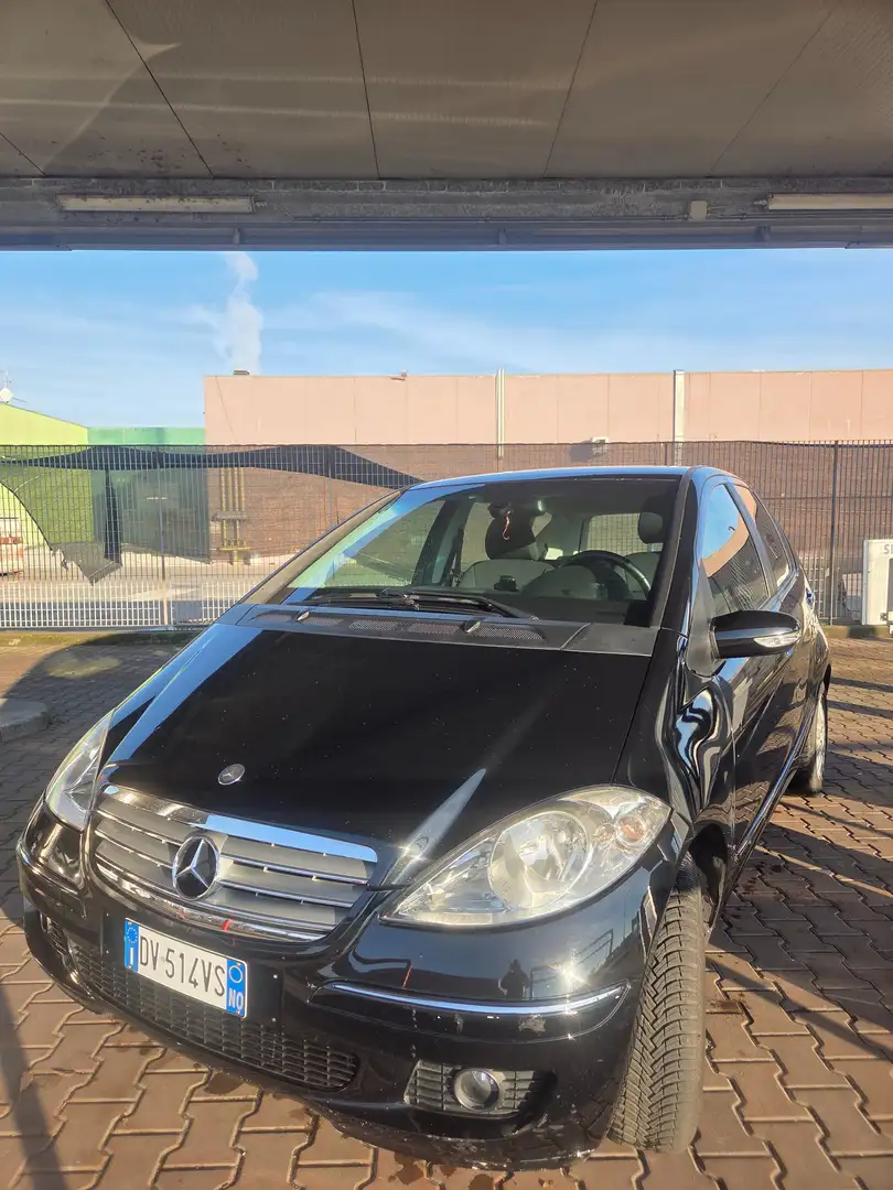 Mercedes-Benz A 150 Classe A Elegance benzina 4 porte Nero - 1