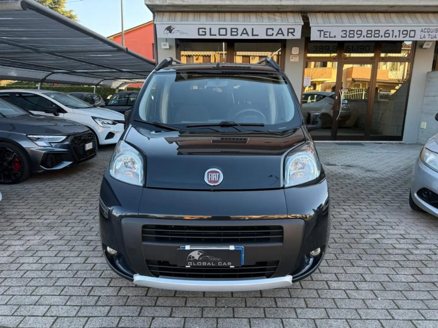 Fiat Qubo 1.3 MJT 75 CV Trekking Noir - 2