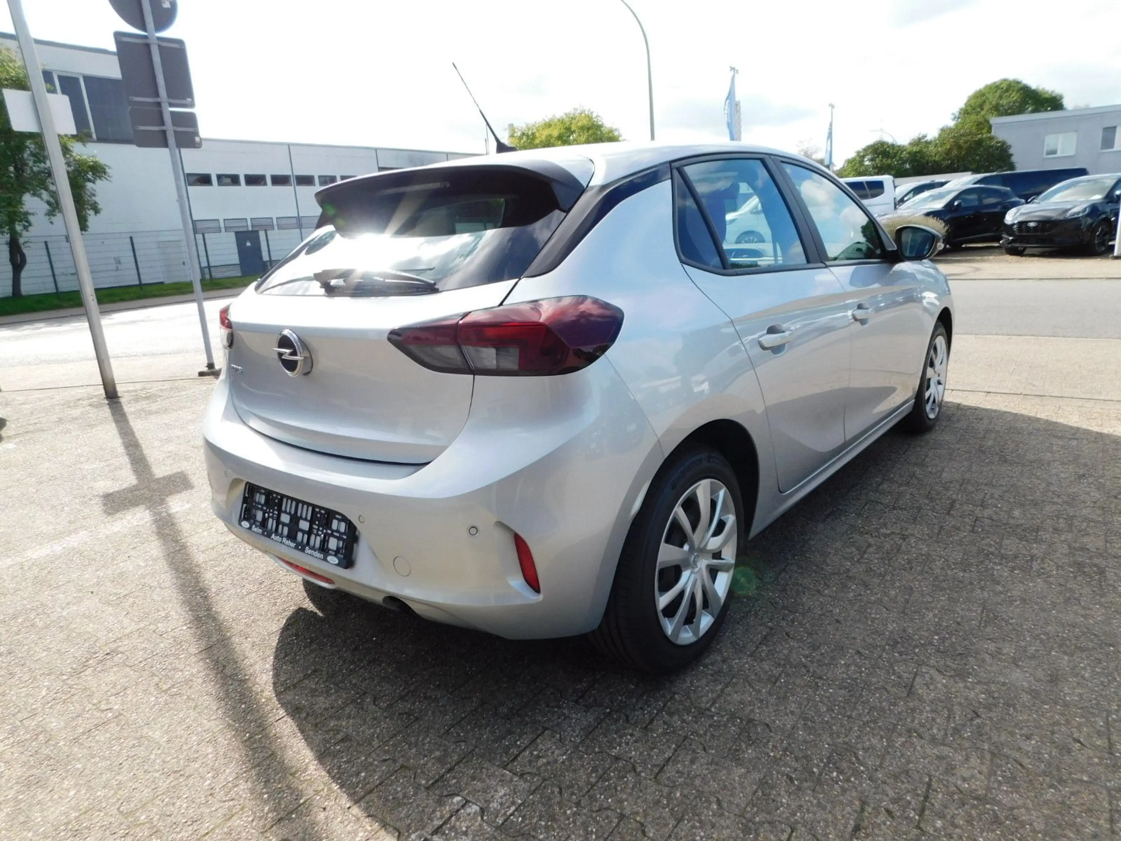 Opel Corsa F Edition — photo 5