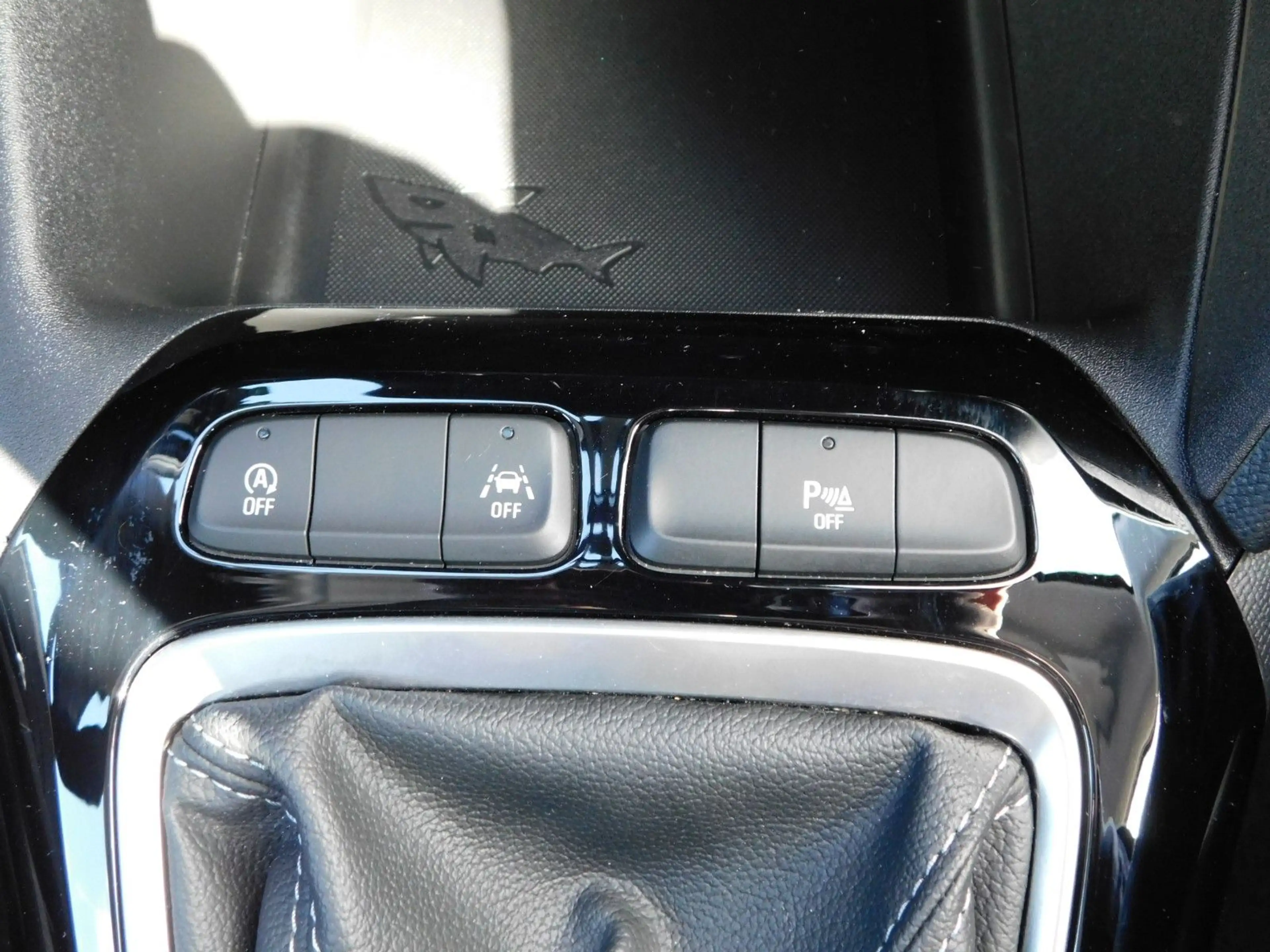Opel Corsa F Edition — photo 15