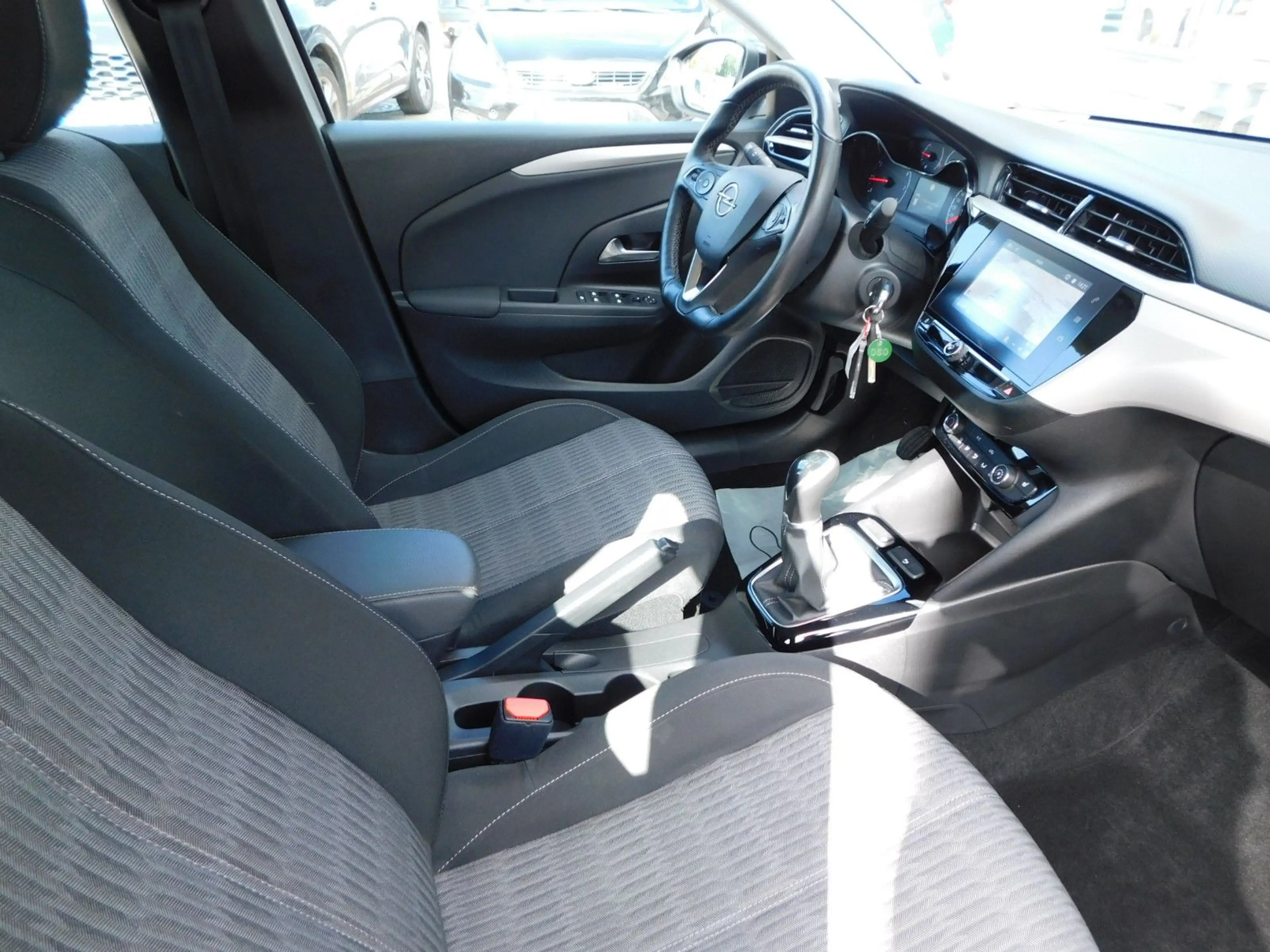 Opel Corsa F Edition — photo 13