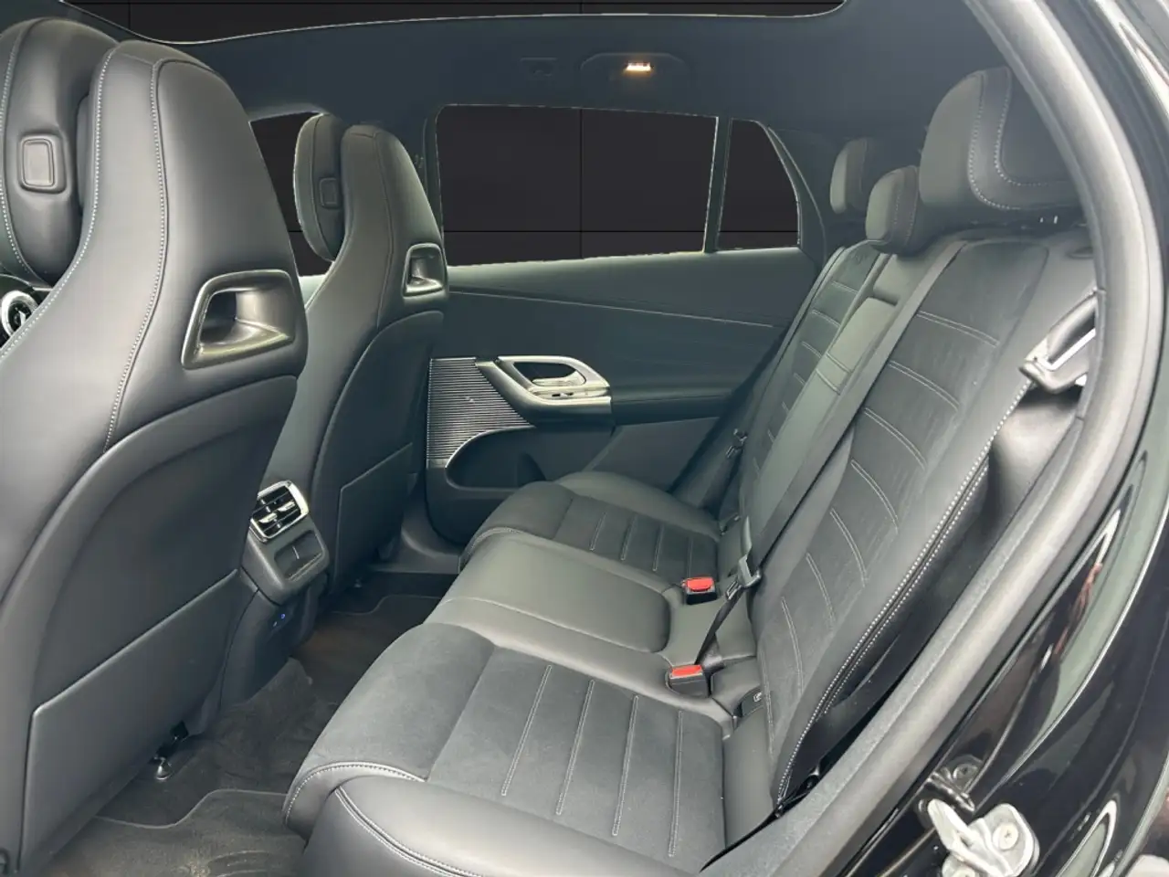 Mercedes-Benz GLC 400 4MATIC AMG*Airmatic*Distronic 11