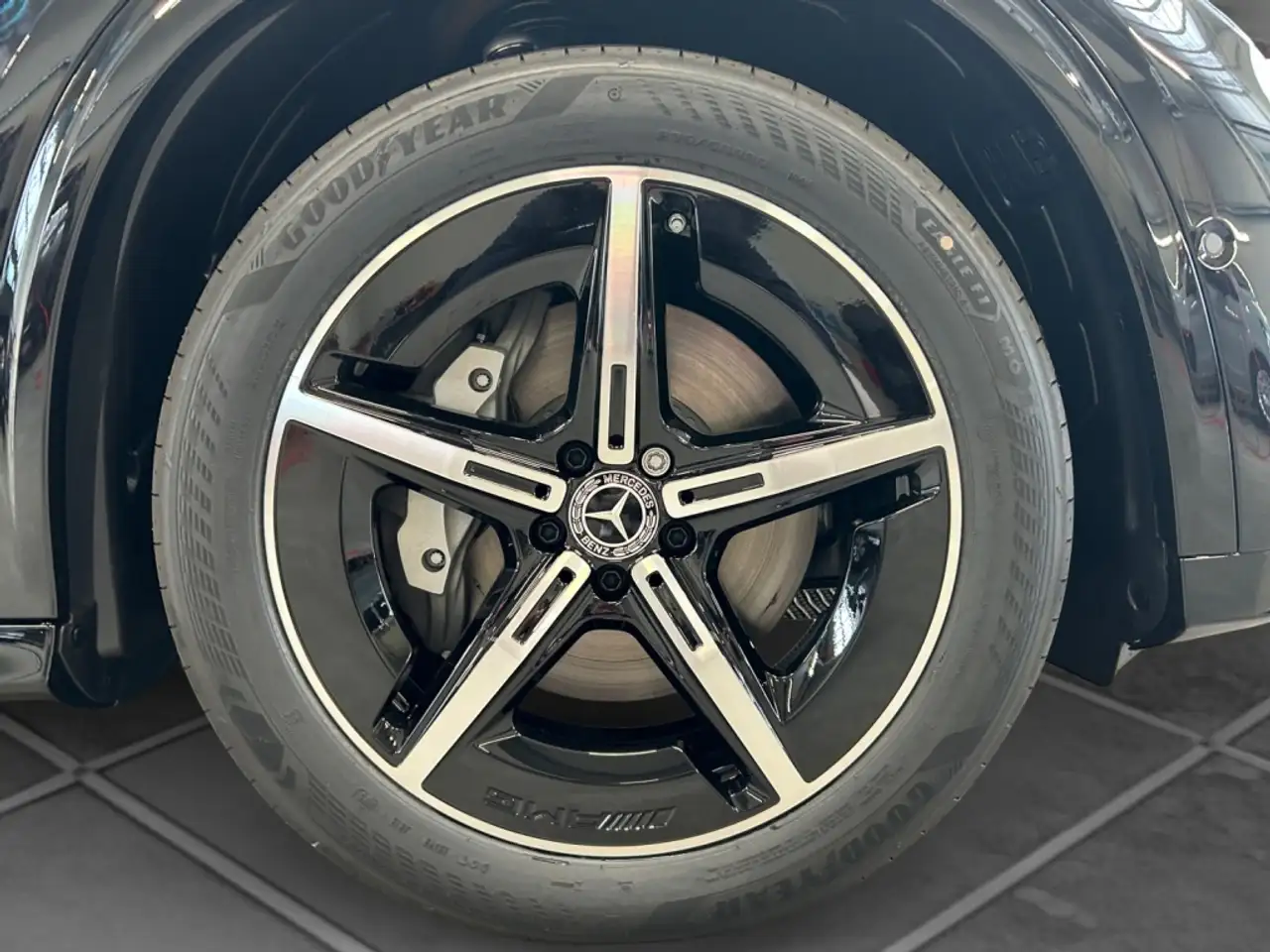 Mercedes-Benz GLC 400 4MATIC AMG*Airmatic*Distronic 5