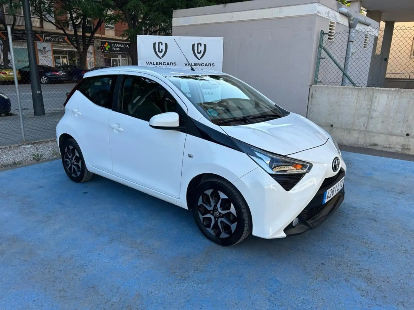 Toyota Aygo 70 x-style Blanco - 1