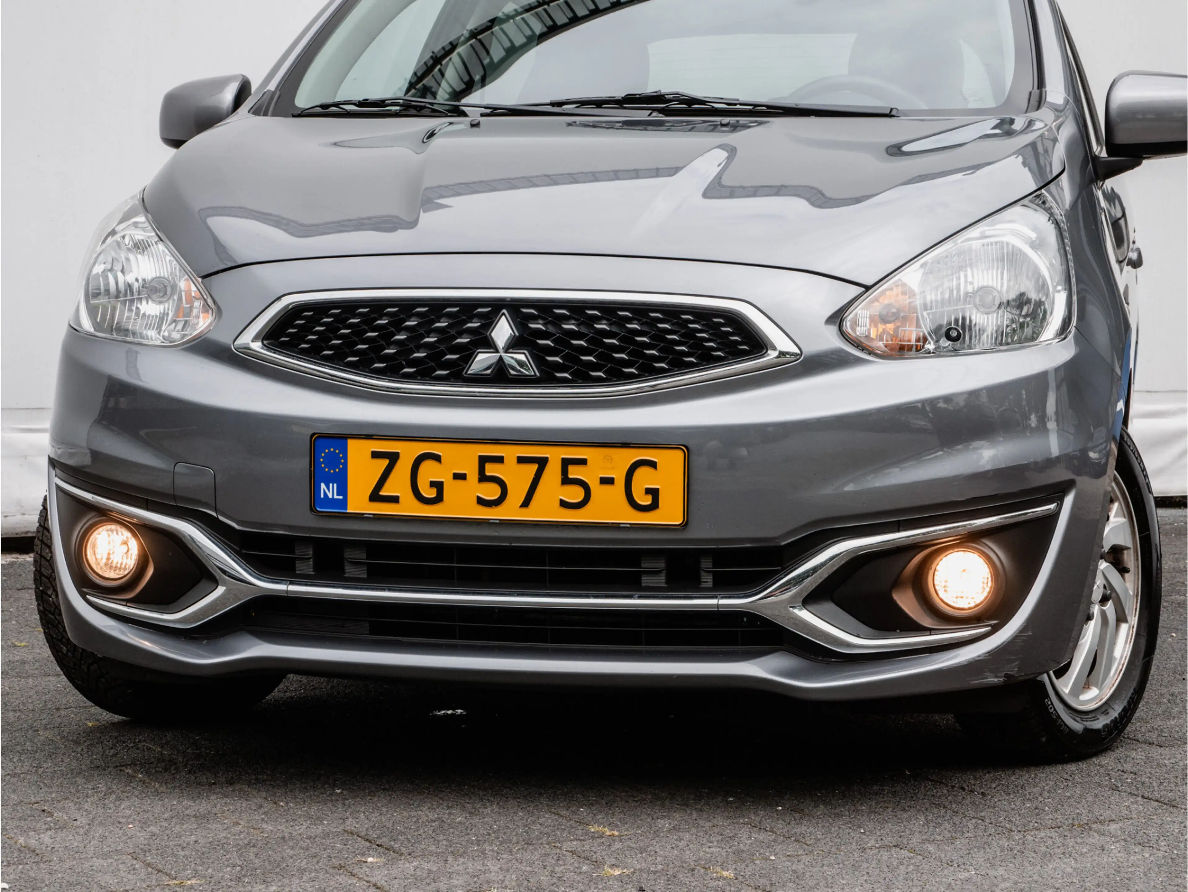 Mitsubishi Space Star 1.0 Aut. Active Carplay/ Airco/ Full map navigatie — photo 2