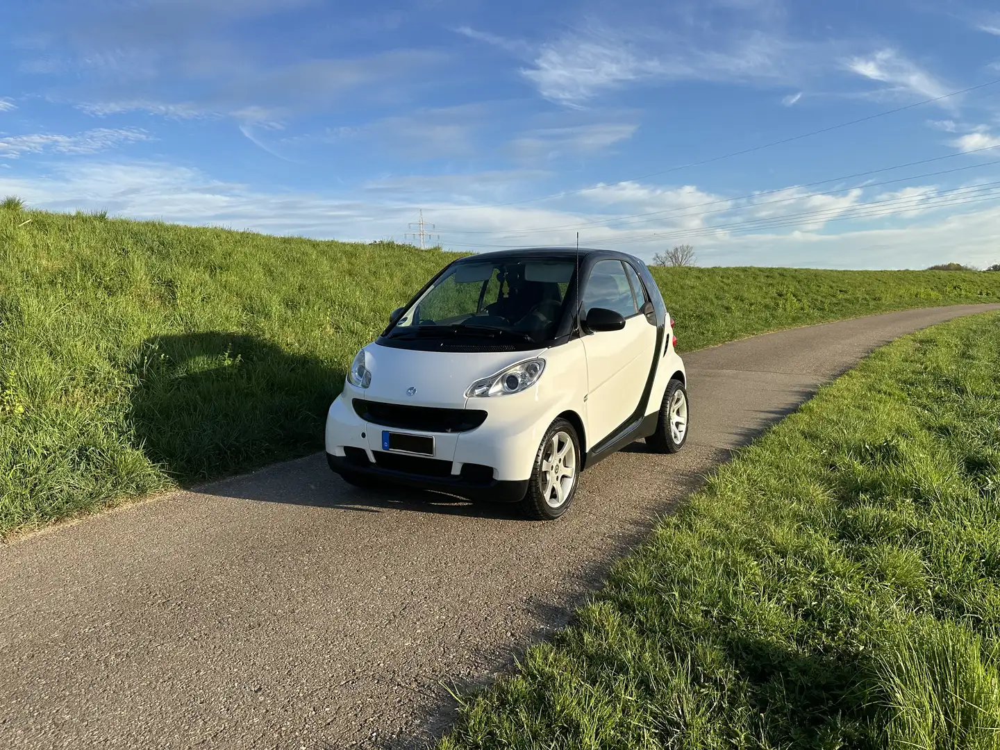 smart forTwo 1.0 MHD Service Neu Tüv 12/26 top gepflegt - 2