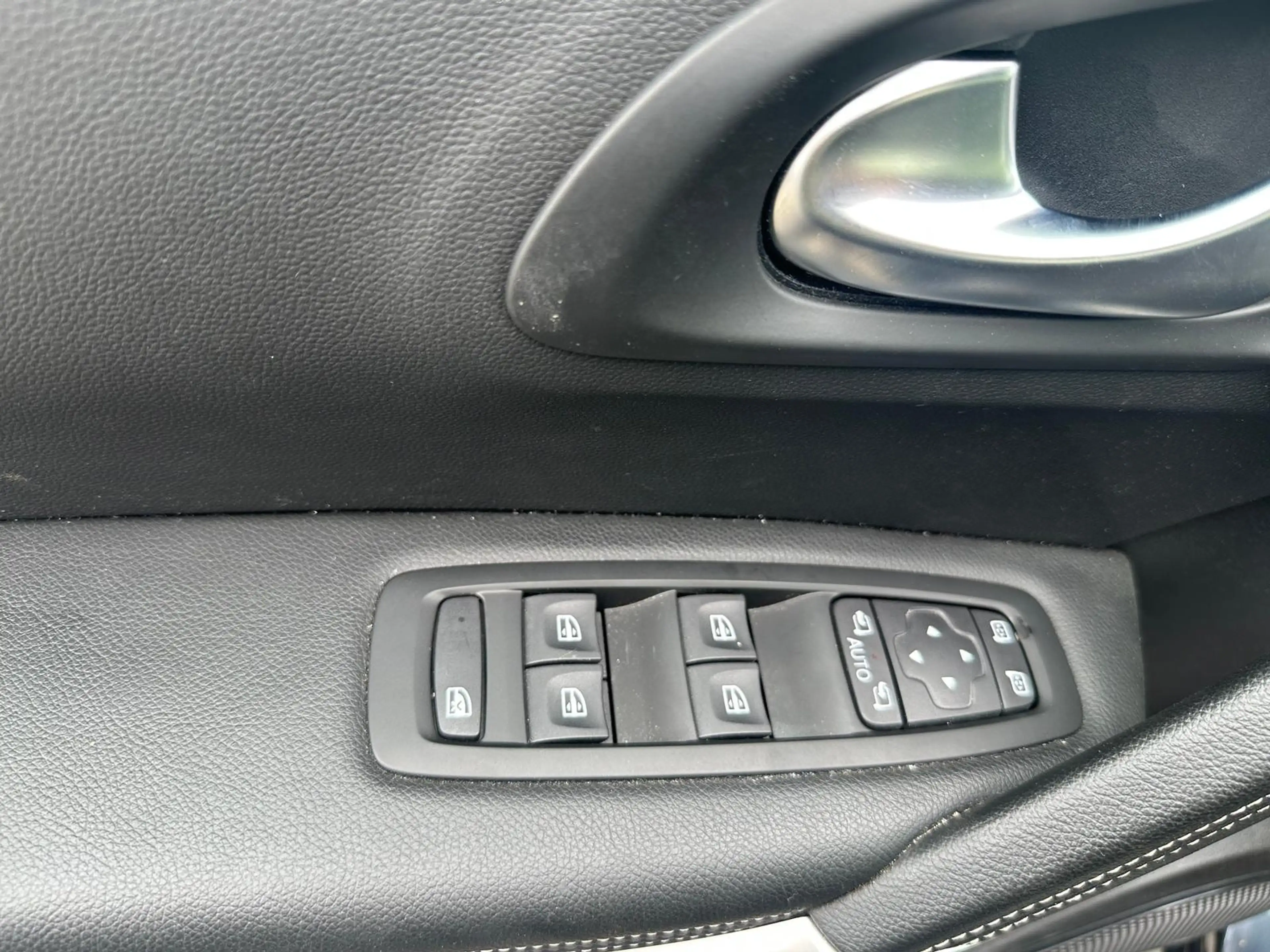 Renault Kadjar 1.7 BLUE dCi Diesel FAP Bose Edition 4x4 — photo 11