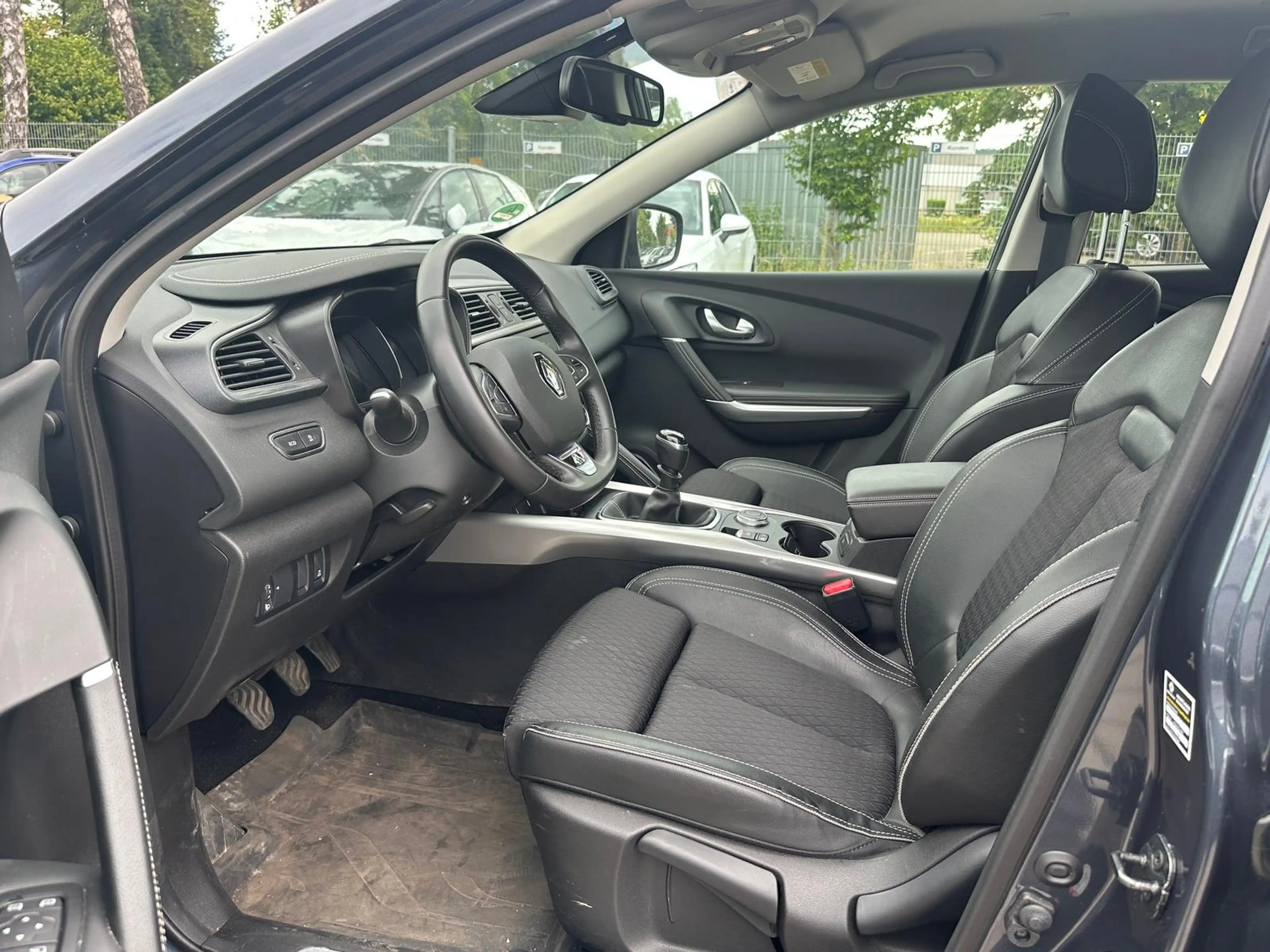 Renault Kadjar 1.7 BLUE dCi Diesel FAP Bose Edition 4x4 — photo 10