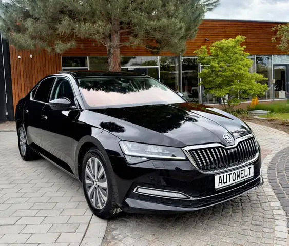Skoda Superb Lim. LED/Pano/Lenkradhzg/Kamera/Memory