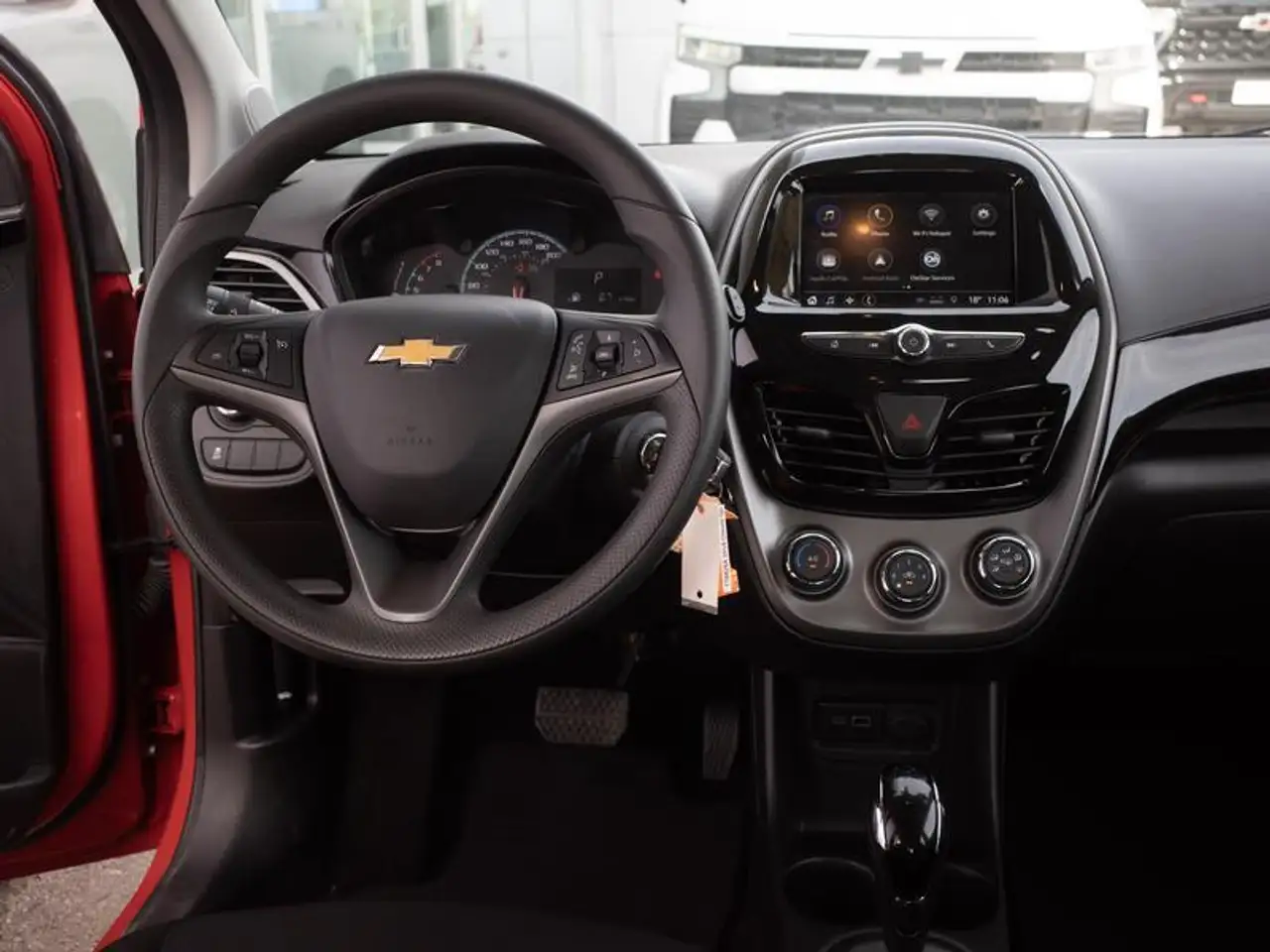Chevrolet Spark снимка Chevrolet Spark