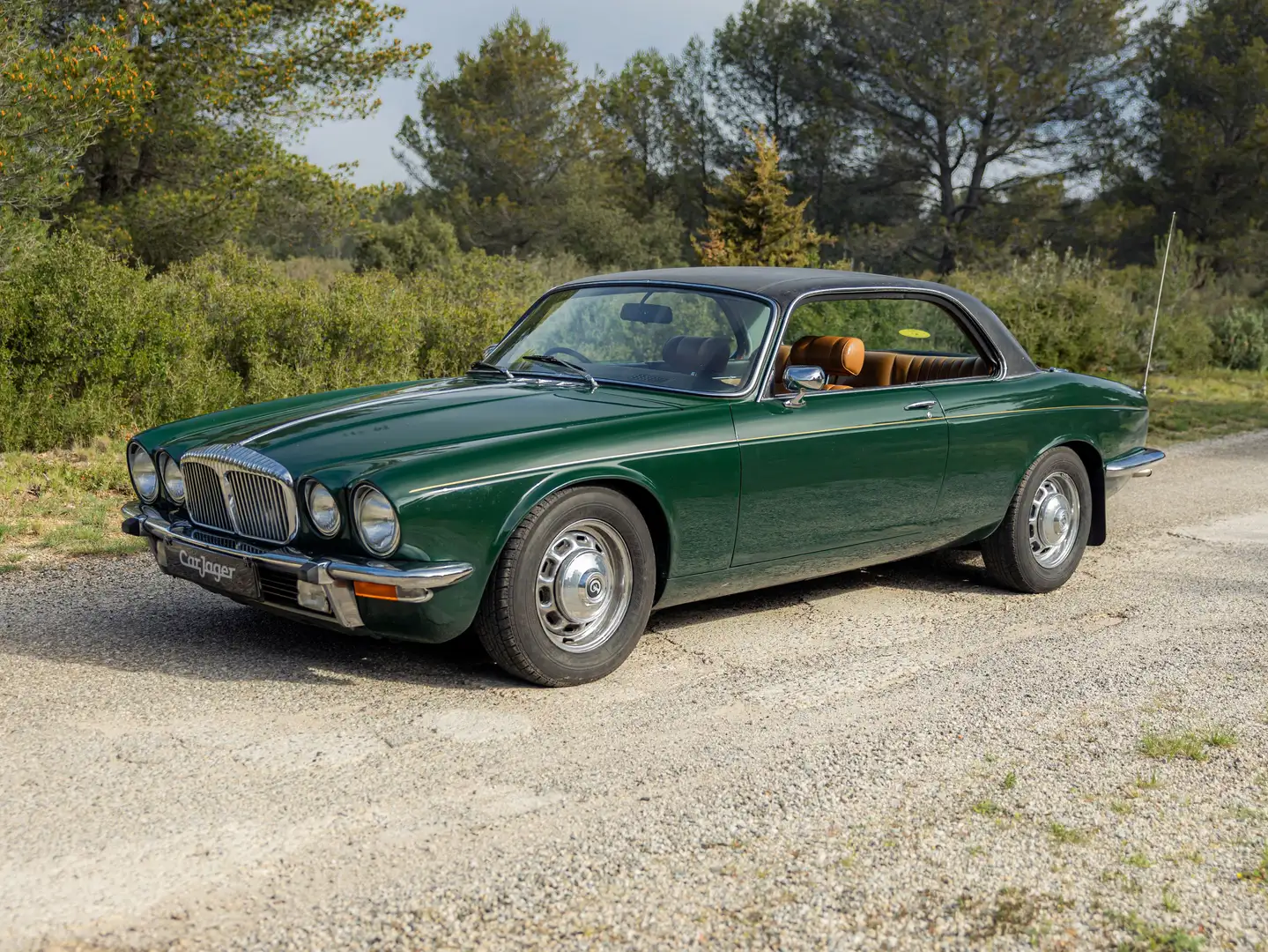 Daimler Double Six Coupé RHD Vert - 1