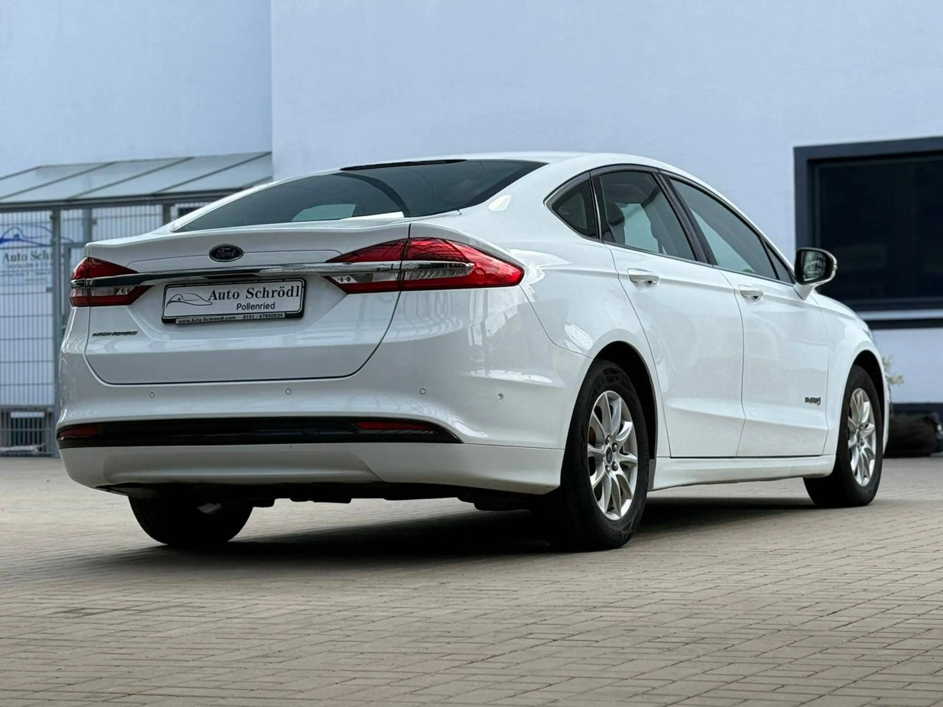Ford Mondeo Lim. 2.0 FHEV Aut. Hybrid, Schilderkennung, Fernlicht-Assist, Navi, KeyFree, Sitzheizung, Park-Assist — photo 5
