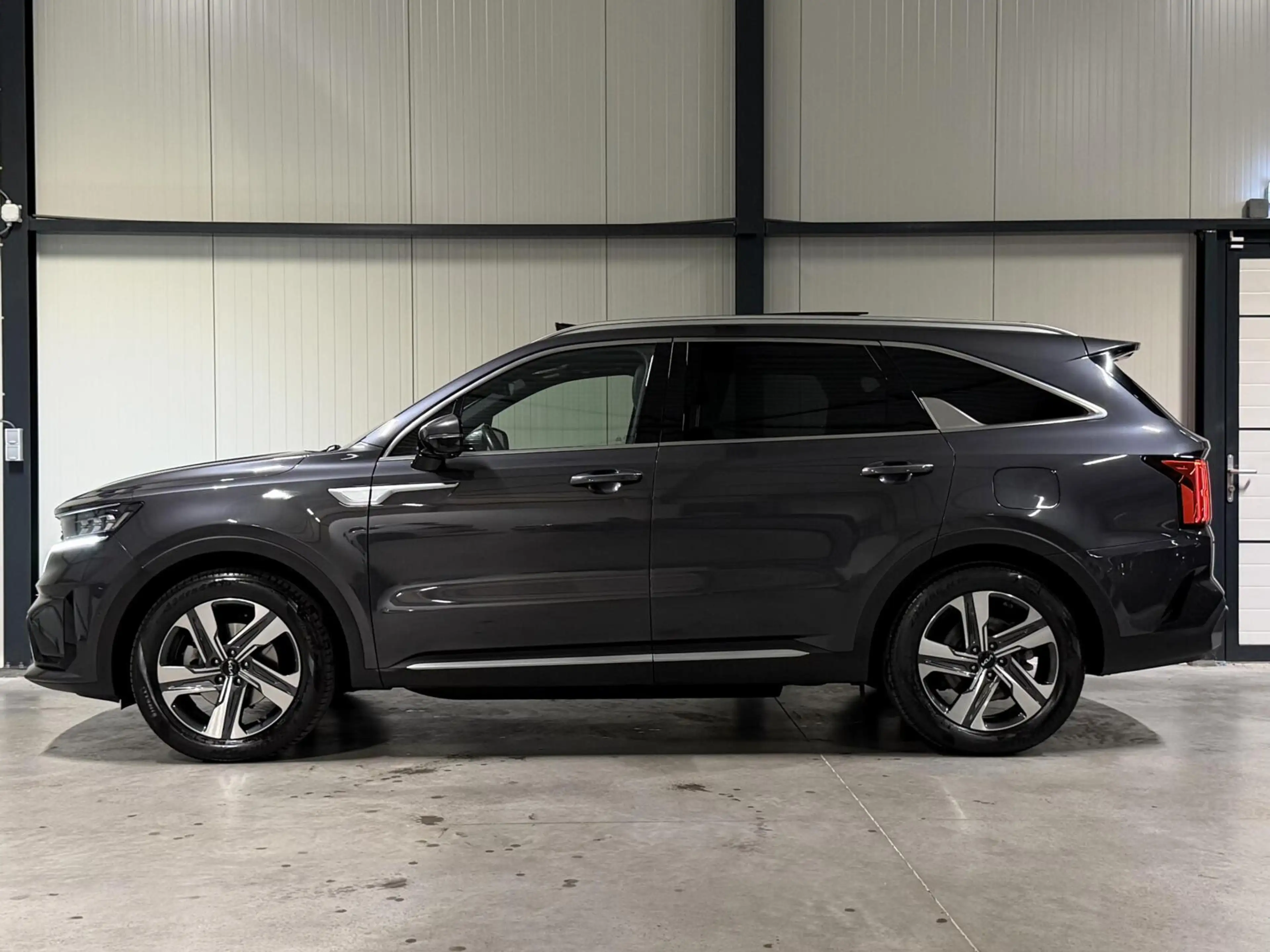 Kia Sorento 1.6 T-GDI Plug-in Hybrid 4WD ExecutiveLine 7p. — photo 10