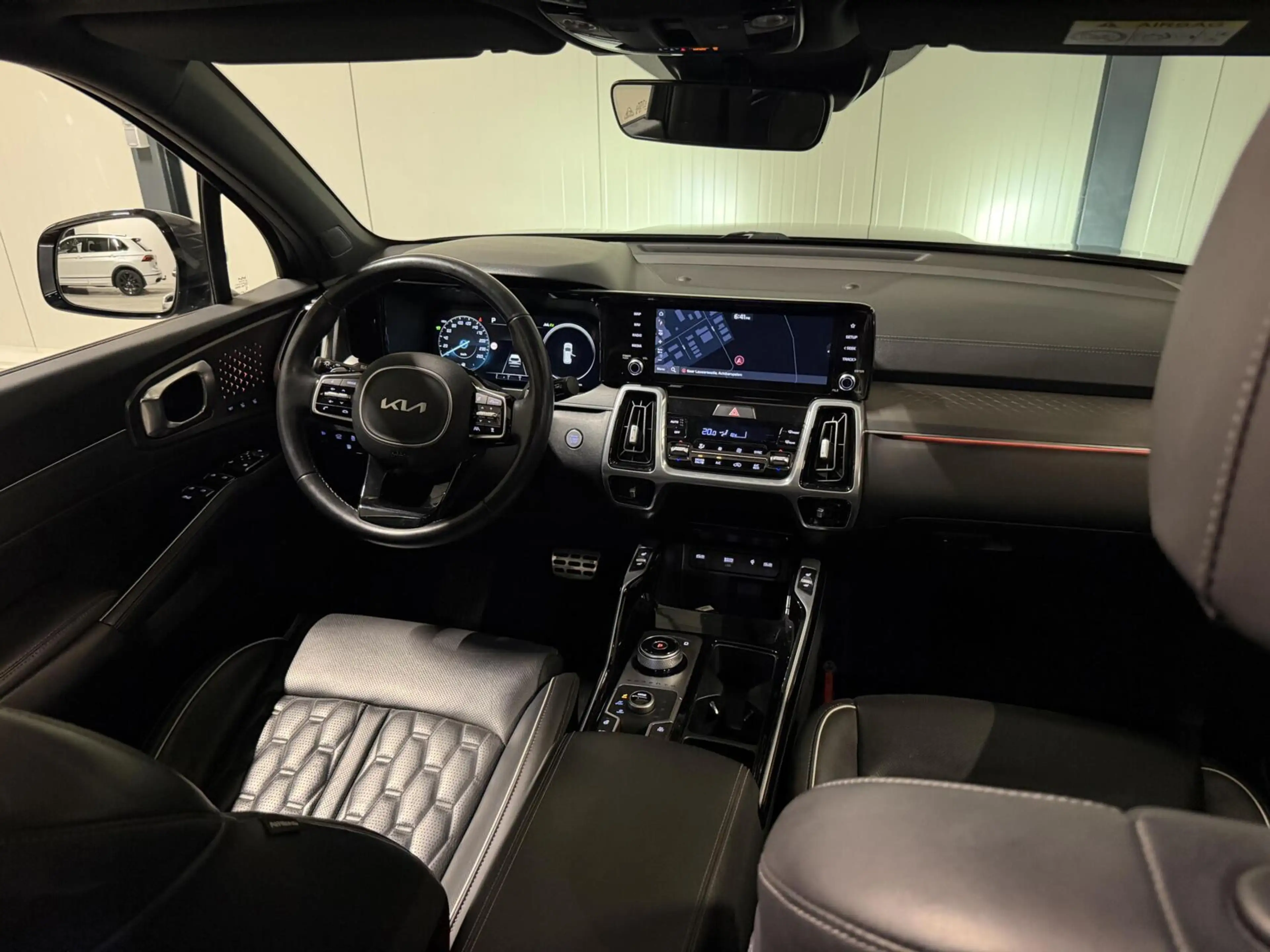 Kia Sorento 1.6 T-GDI Plug-in Hybrid 4WD ExecutiveLine 7p. — photo 11
