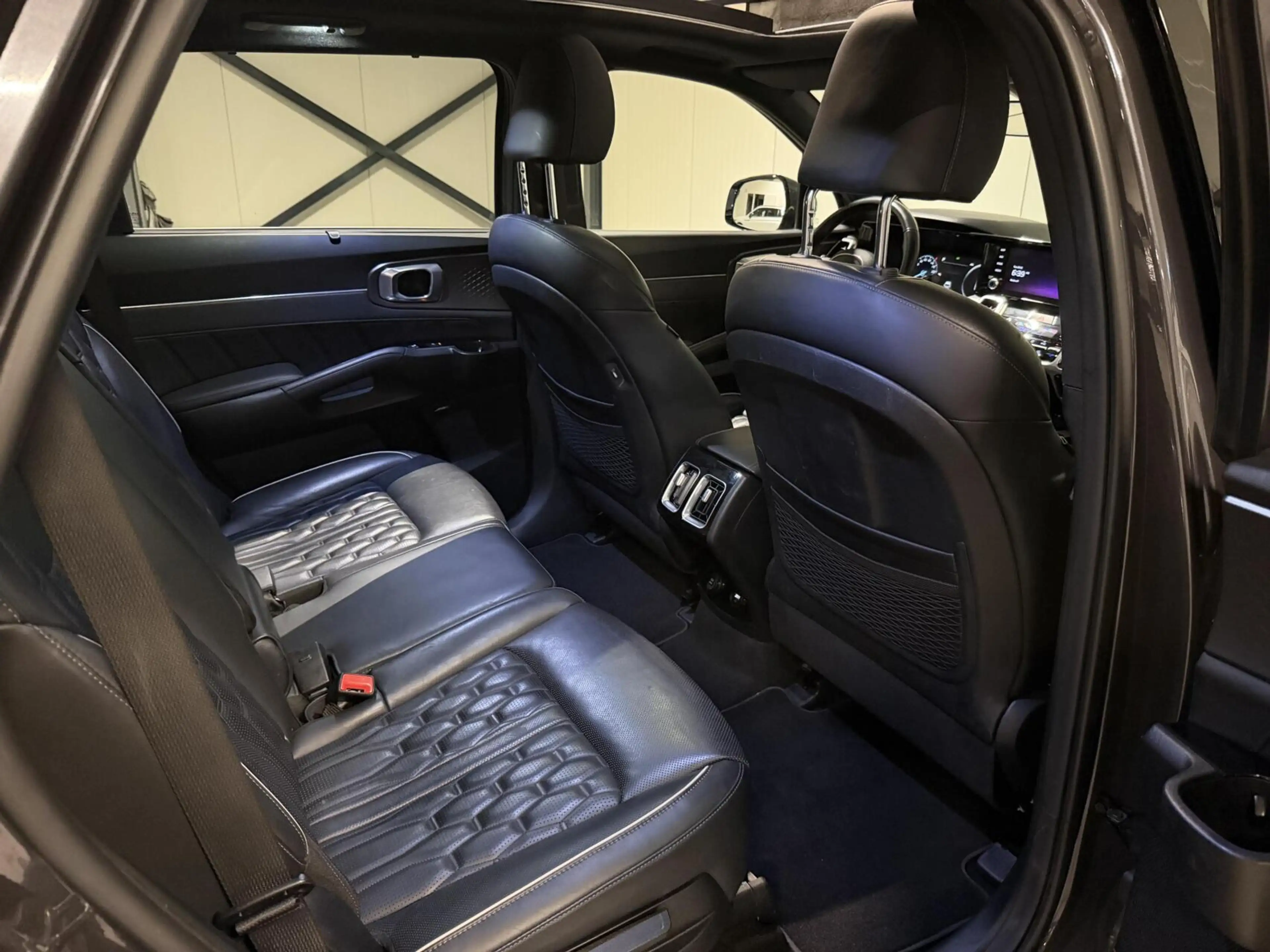 Kia Sorento 1.6 T-GDI Plug-in Hybrid 4WD ExecutiveLine 7p. — photo 40