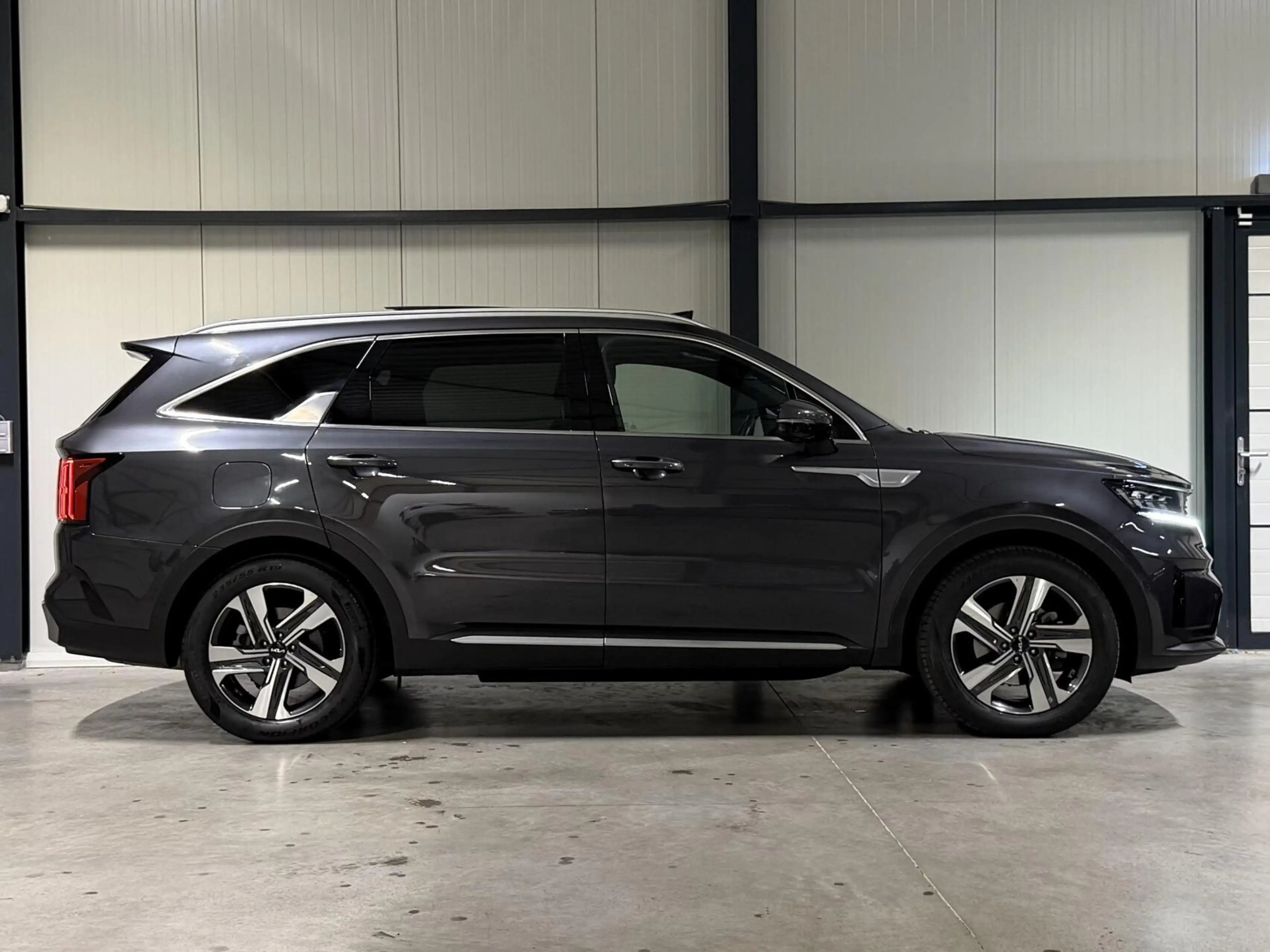 Kia Sorento 1.6 T-GDI Plug-in Hybrid 4WD ExecutiveLine 7p. — photo 9
